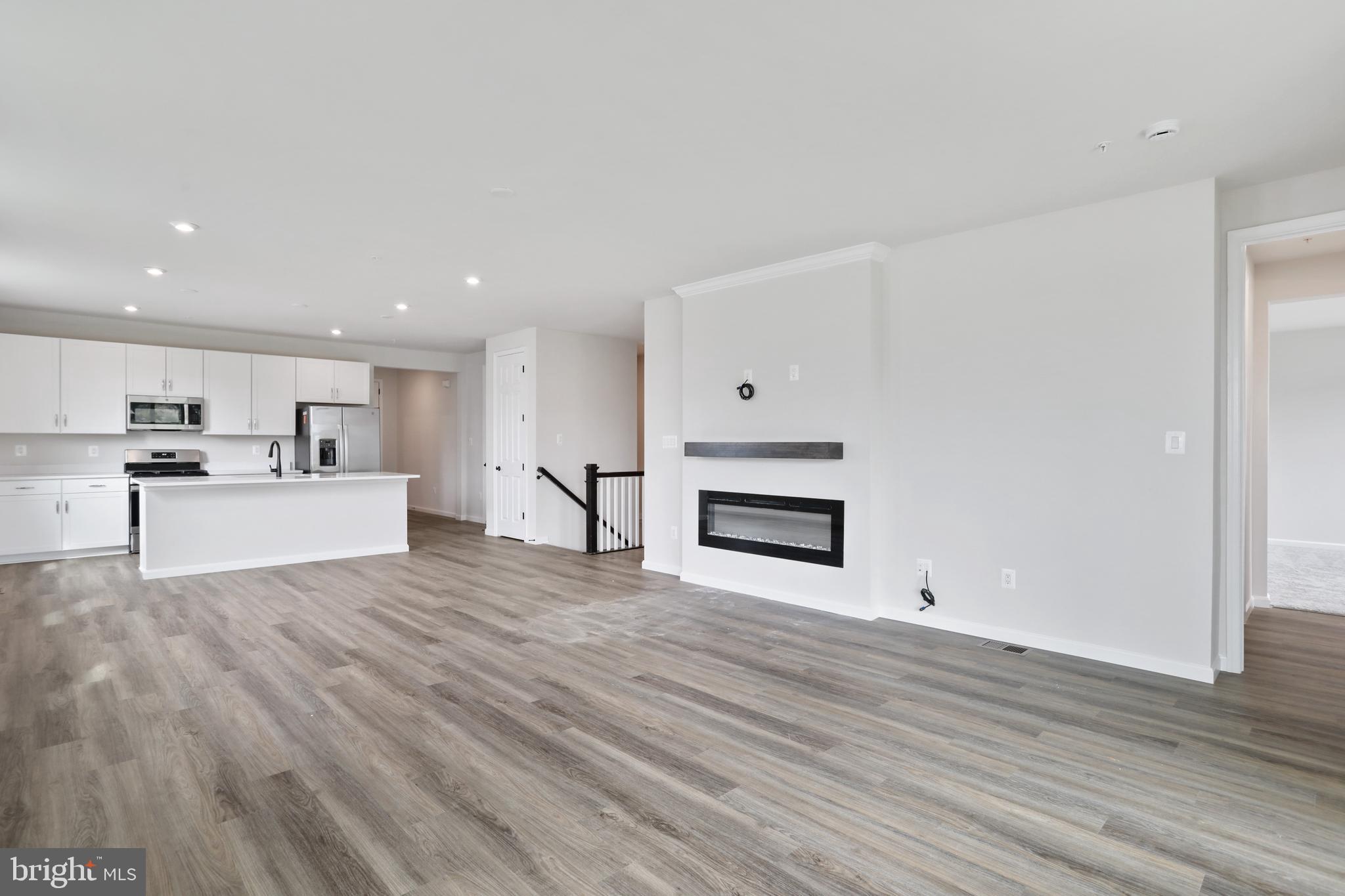 ELMWOOD FARM - Residential