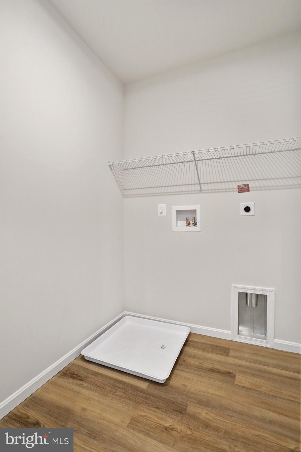 ELMWOOD FARM - Residential