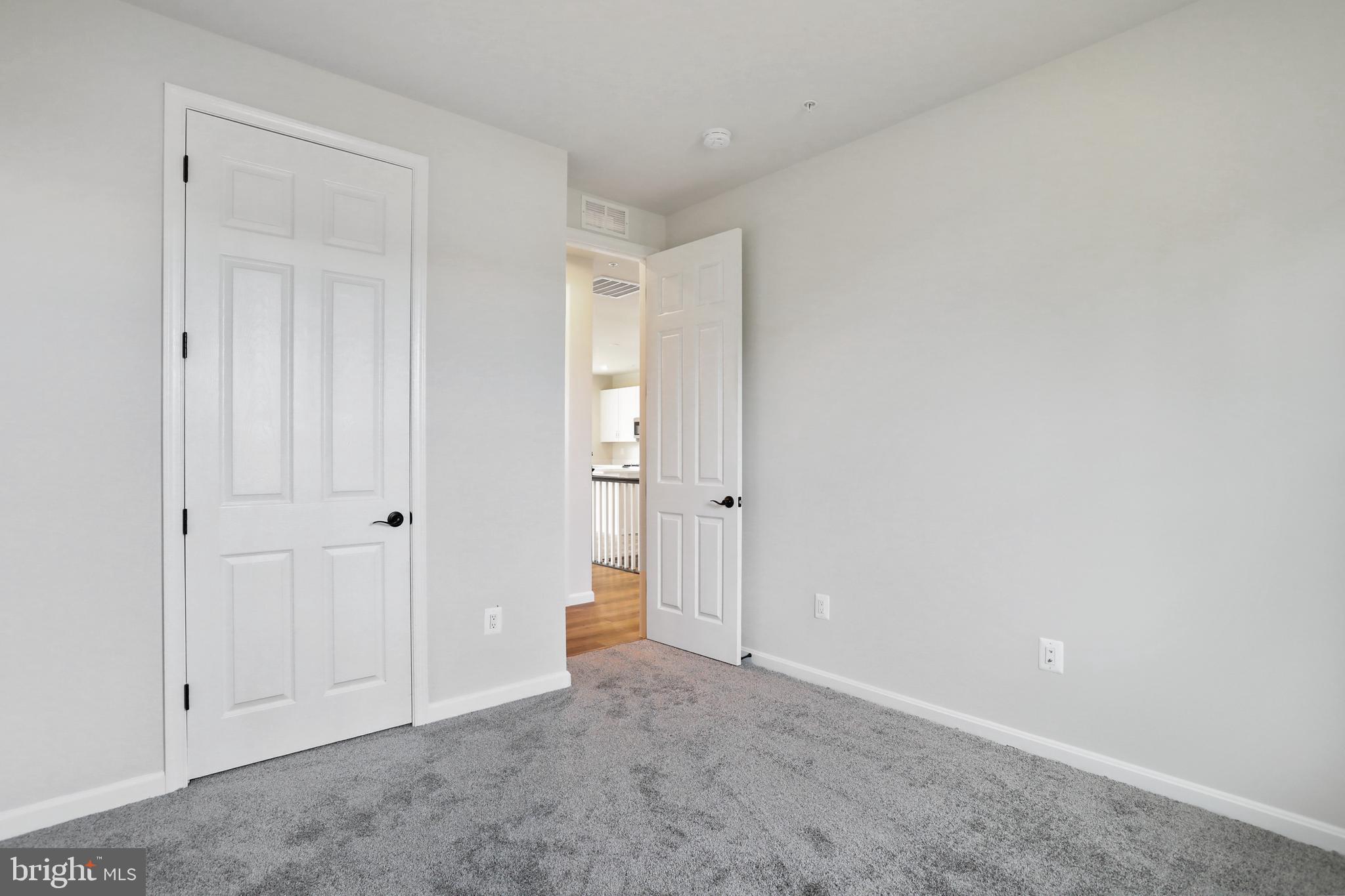 ELMWOOD FARM - Residential