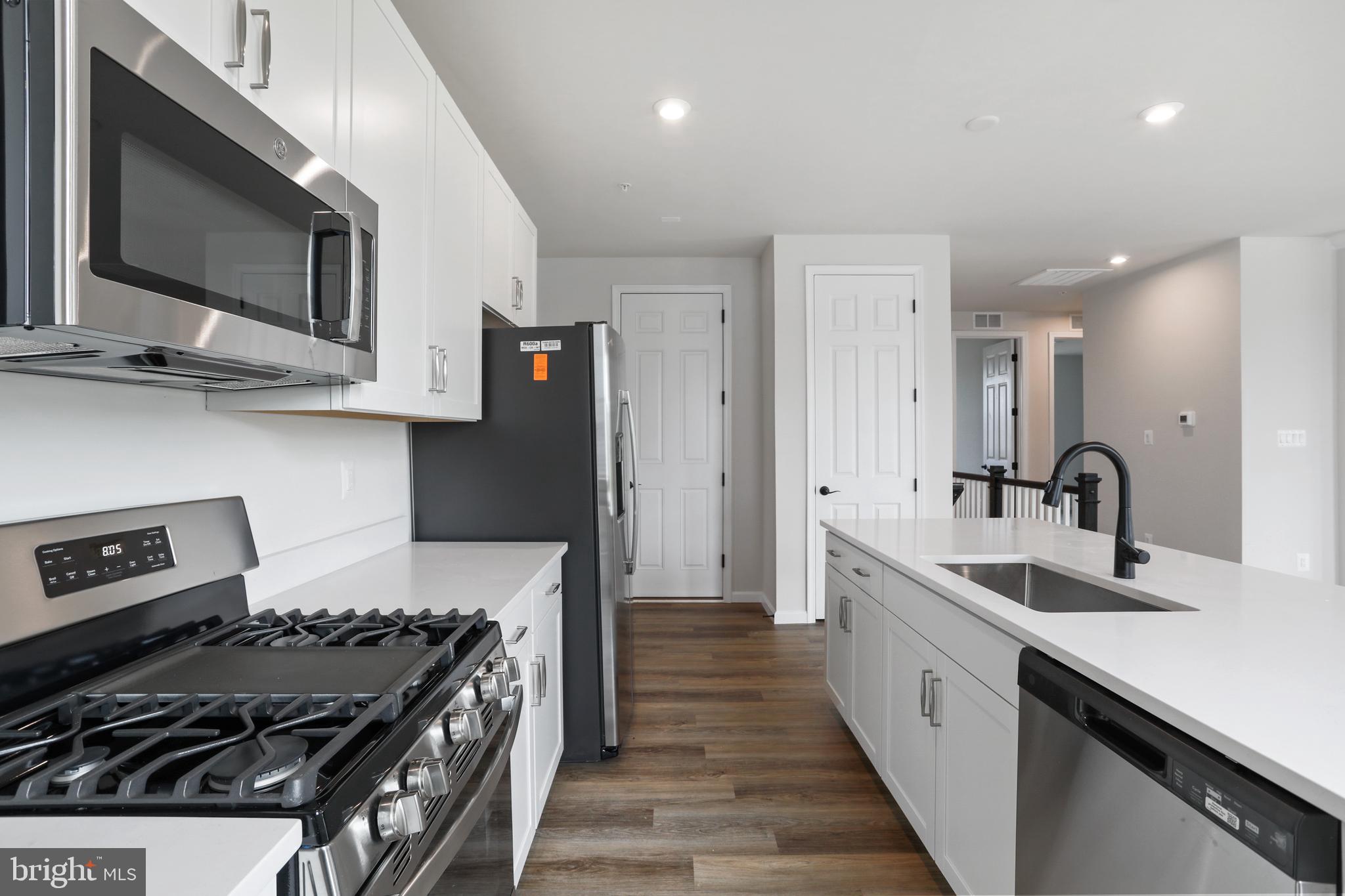 ELMWOOD FARM - Residential