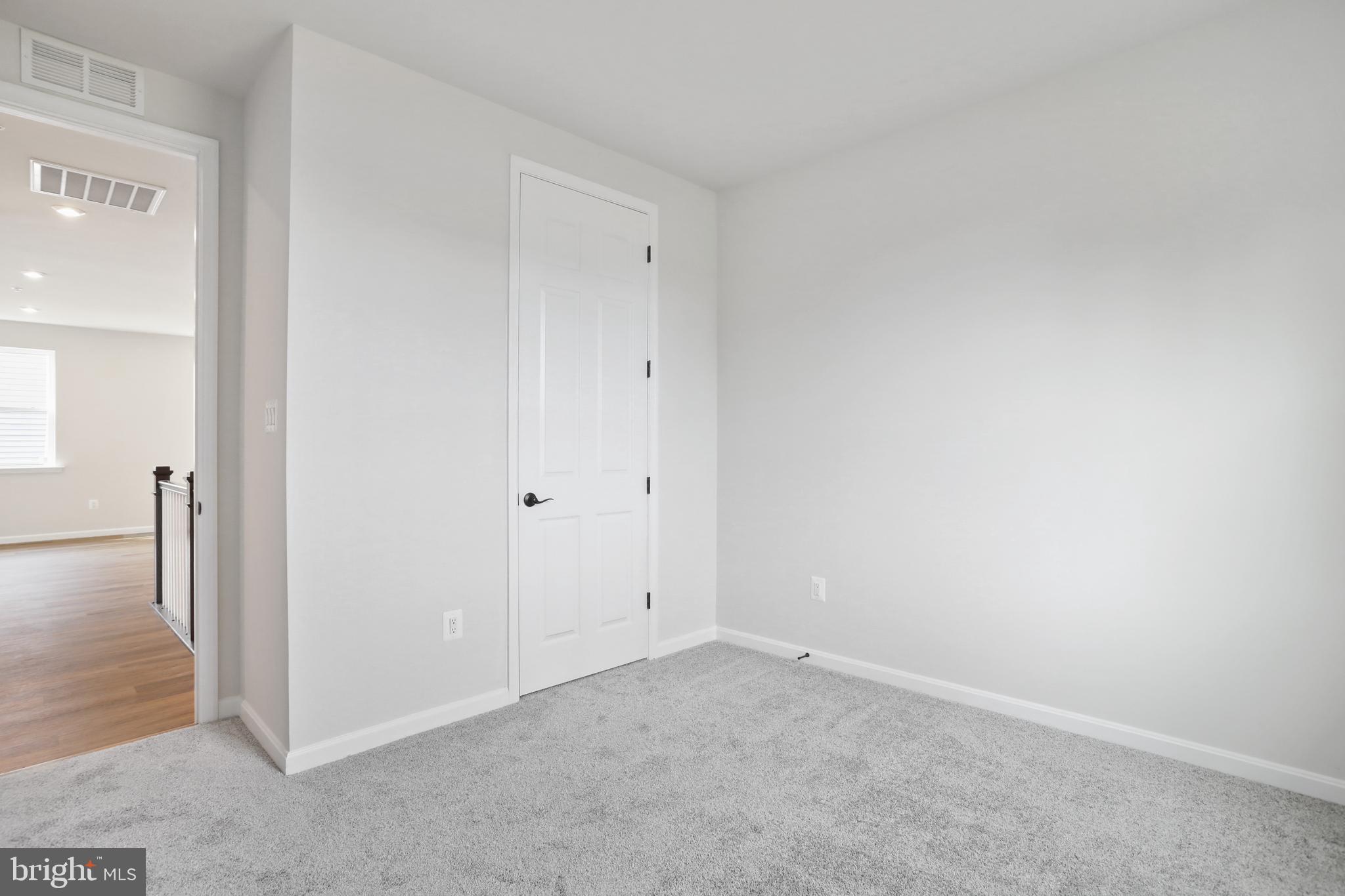 ELMWOOD FARM - Residential