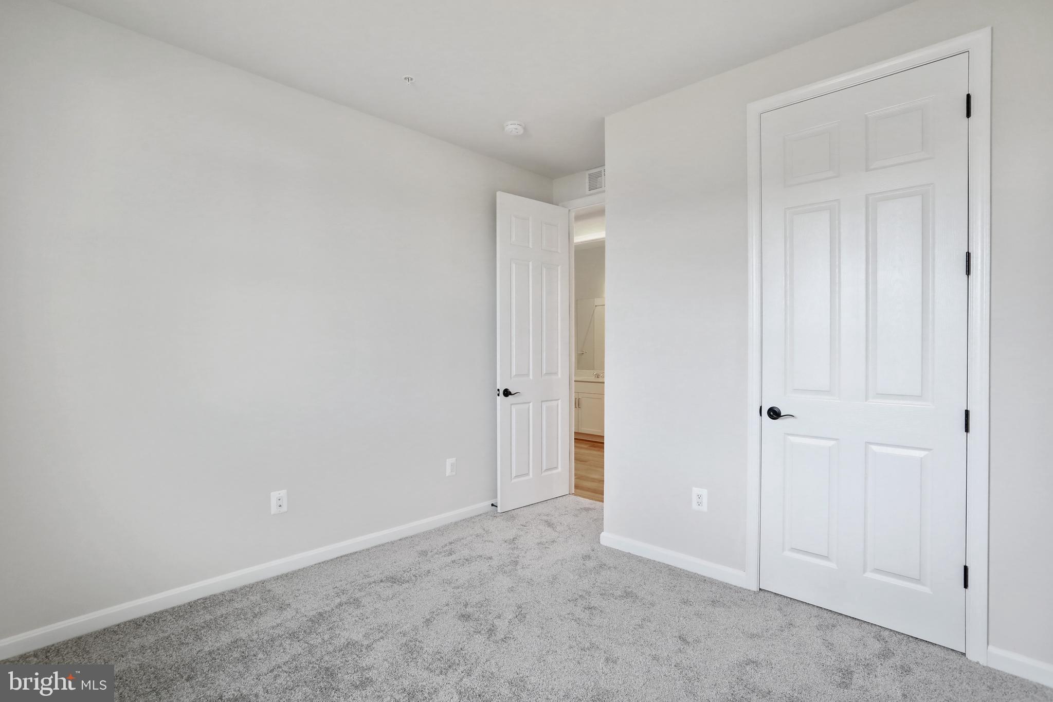 ELMWOOD FARM - Residential