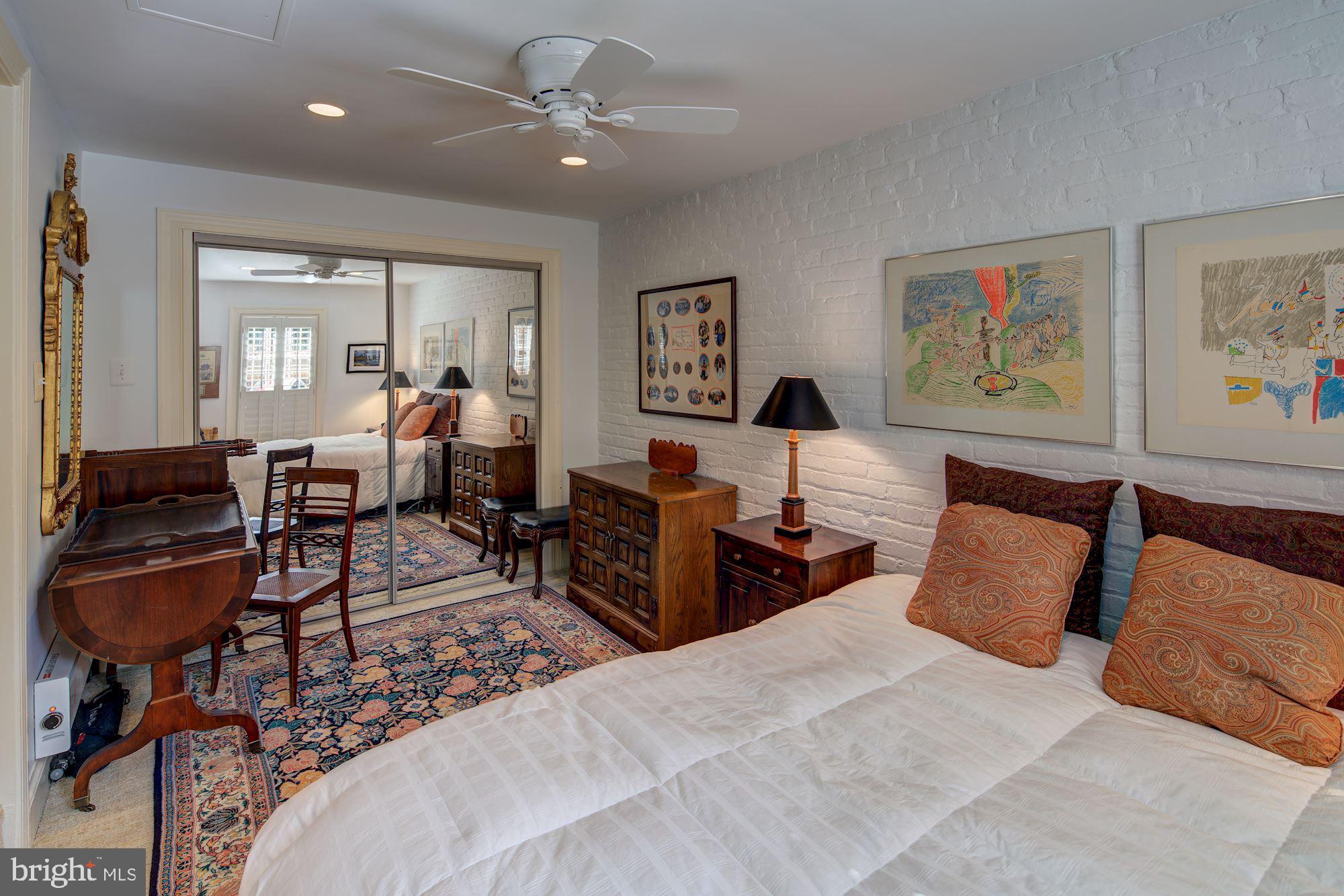 GLOVER PARK - Residential