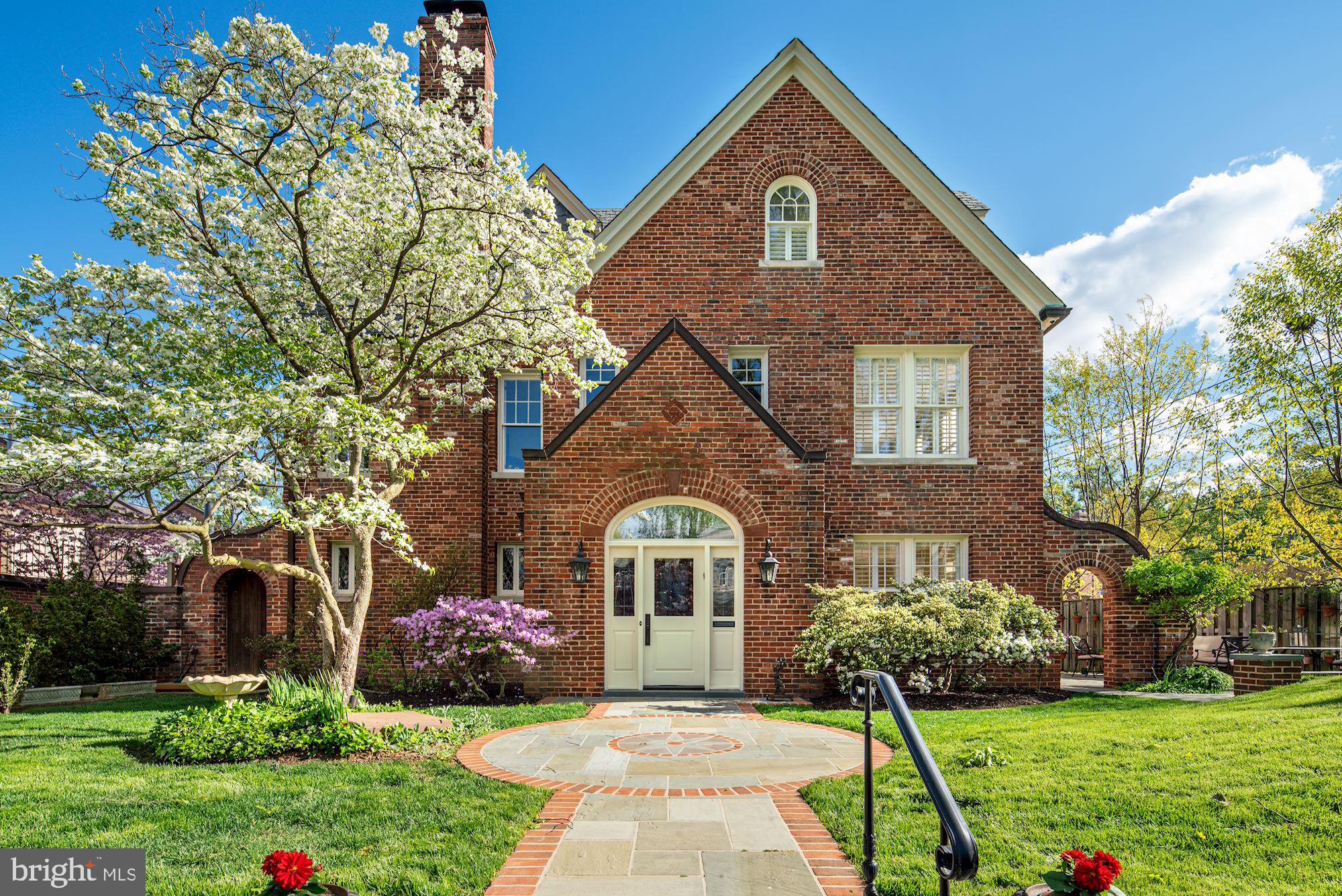 GLOVER PARK - Residential