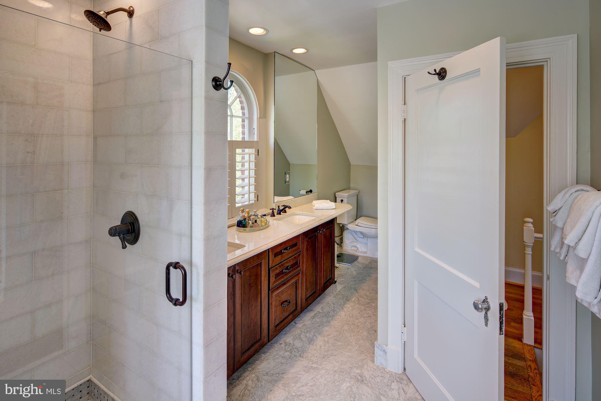 GLOVER PARK - Residential