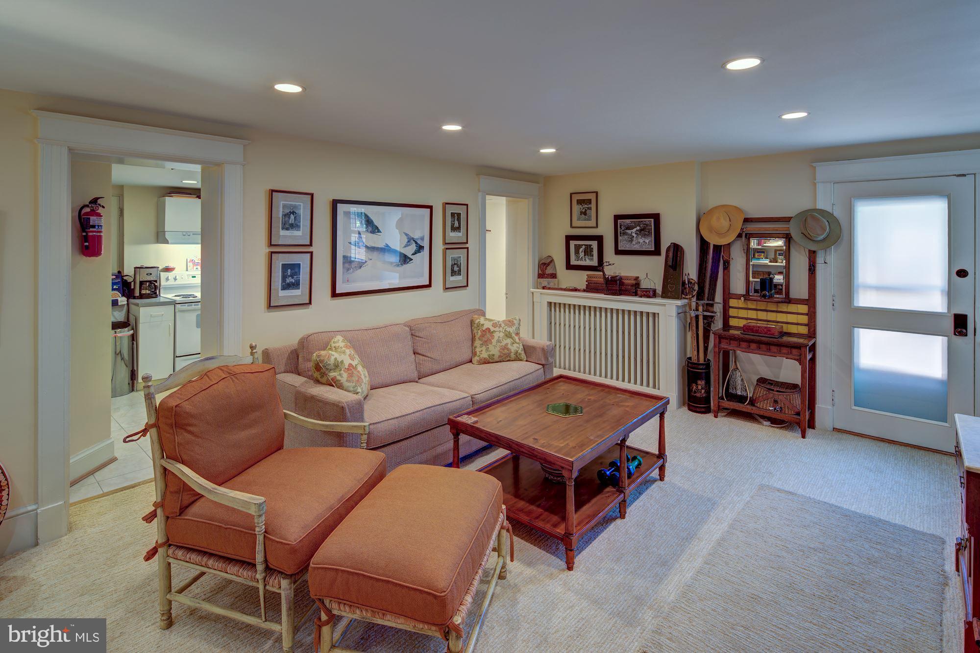 GLOVER PARK - Residential