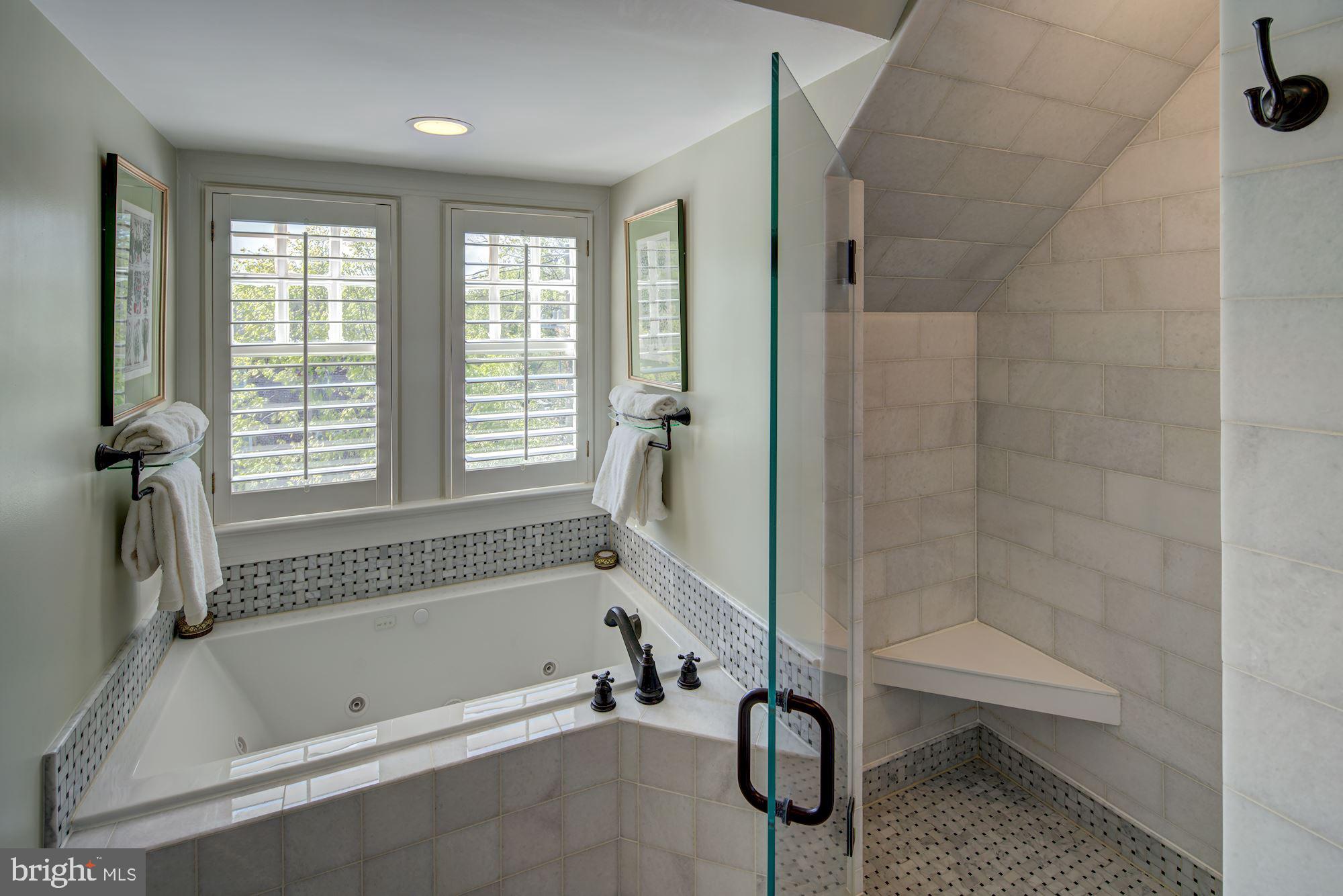 GLOVER PARK - Residential