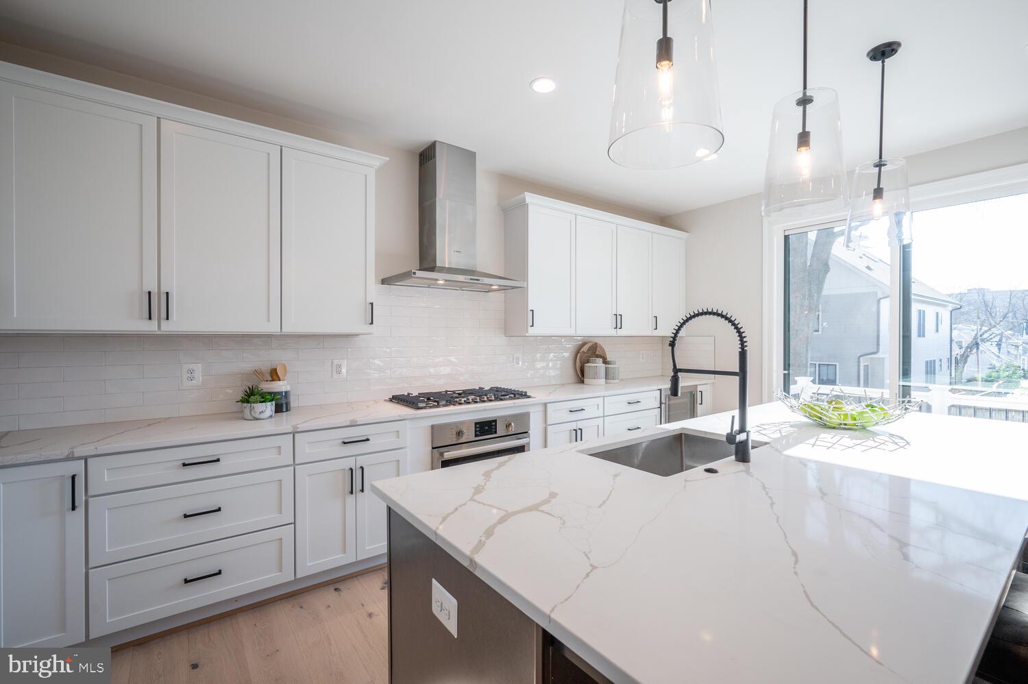 WAYCROFT - WOODLAWN - Residential