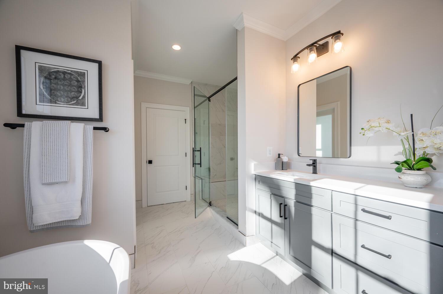 WAYCROFT - WOODLAWN - Residential