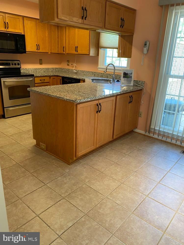 STRATFORD GLEN - Residential