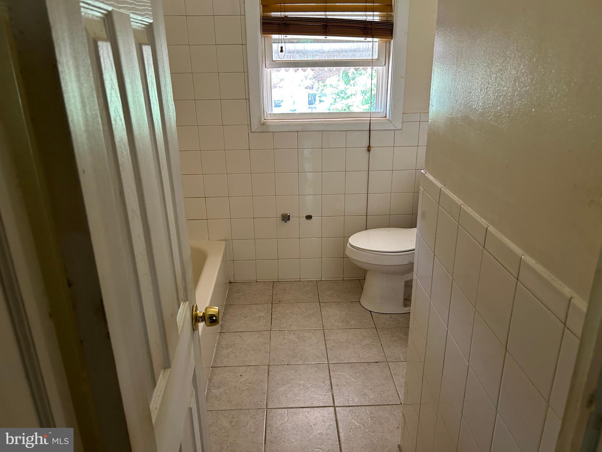 PERRING LOCH - Residential