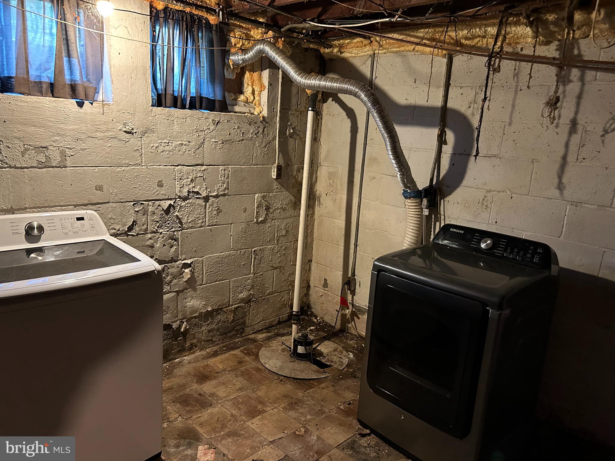 PERRING LOCH - Residential