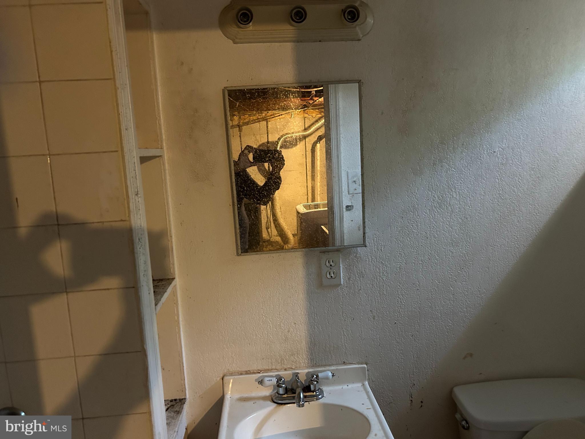 PERRING LOCH - Residential