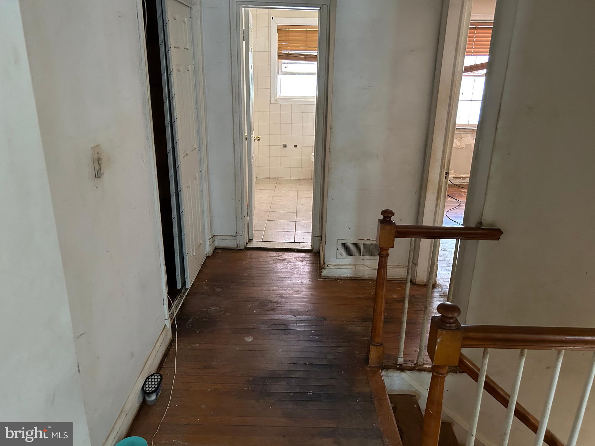 PERRING LOCH - Residential