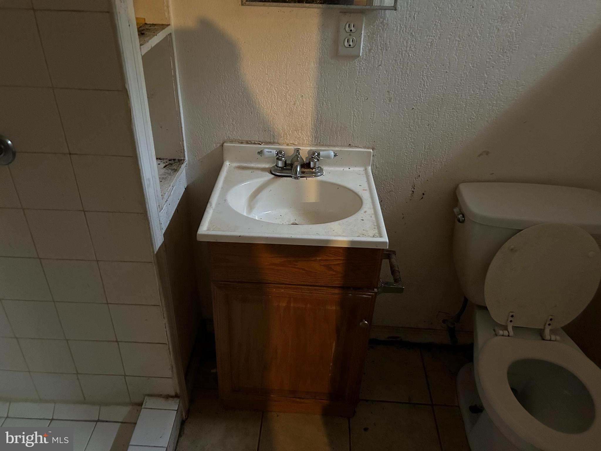 PERRING LOCH - Residential