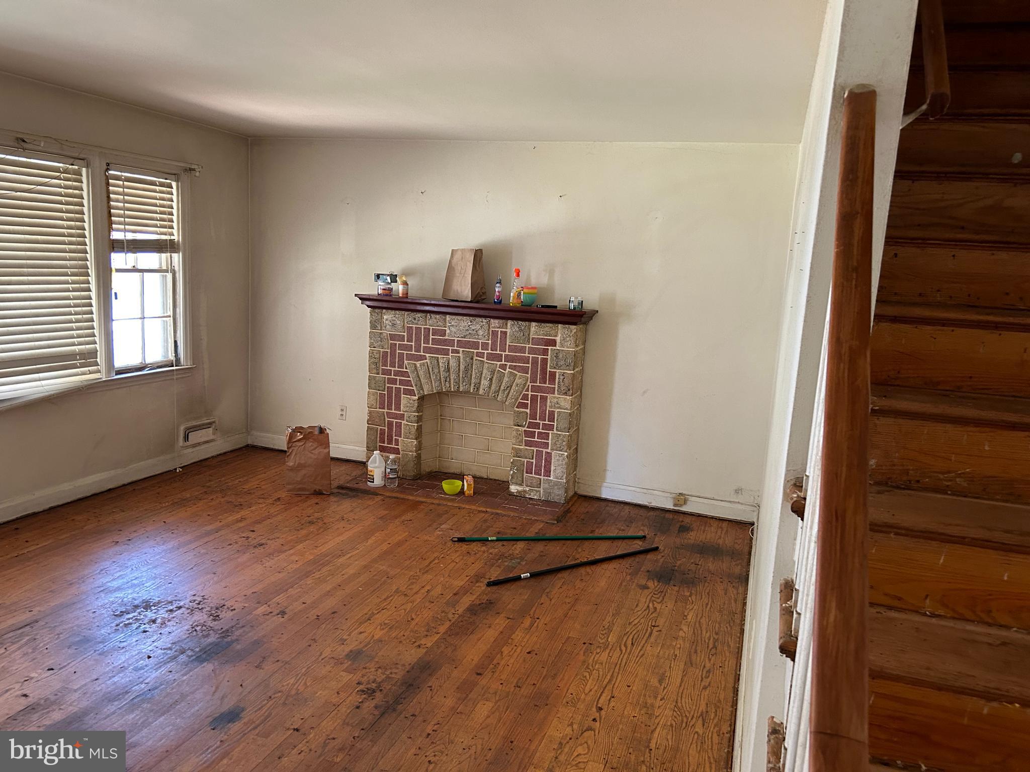 PERRING LOCH - Residential