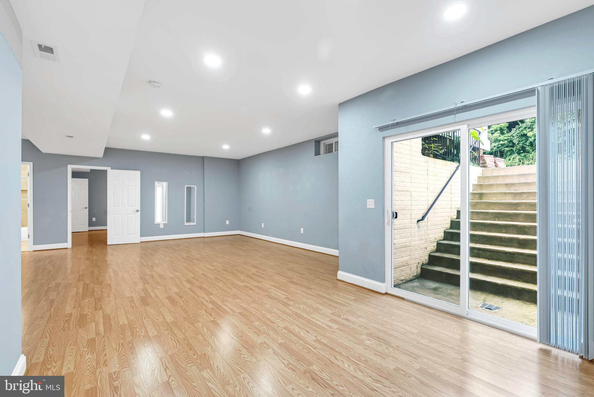 SPRINGS AT LENAH - Residential Lease