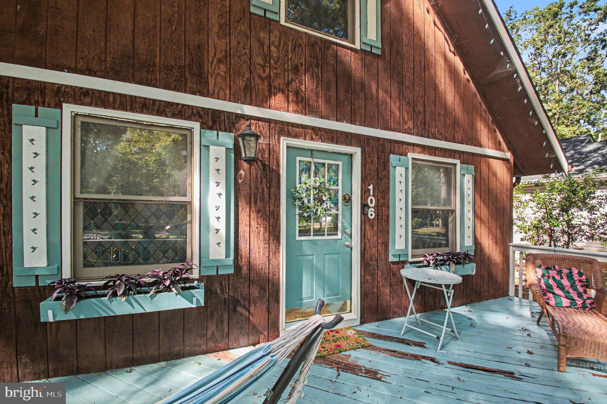 106 CARRIAGE CT