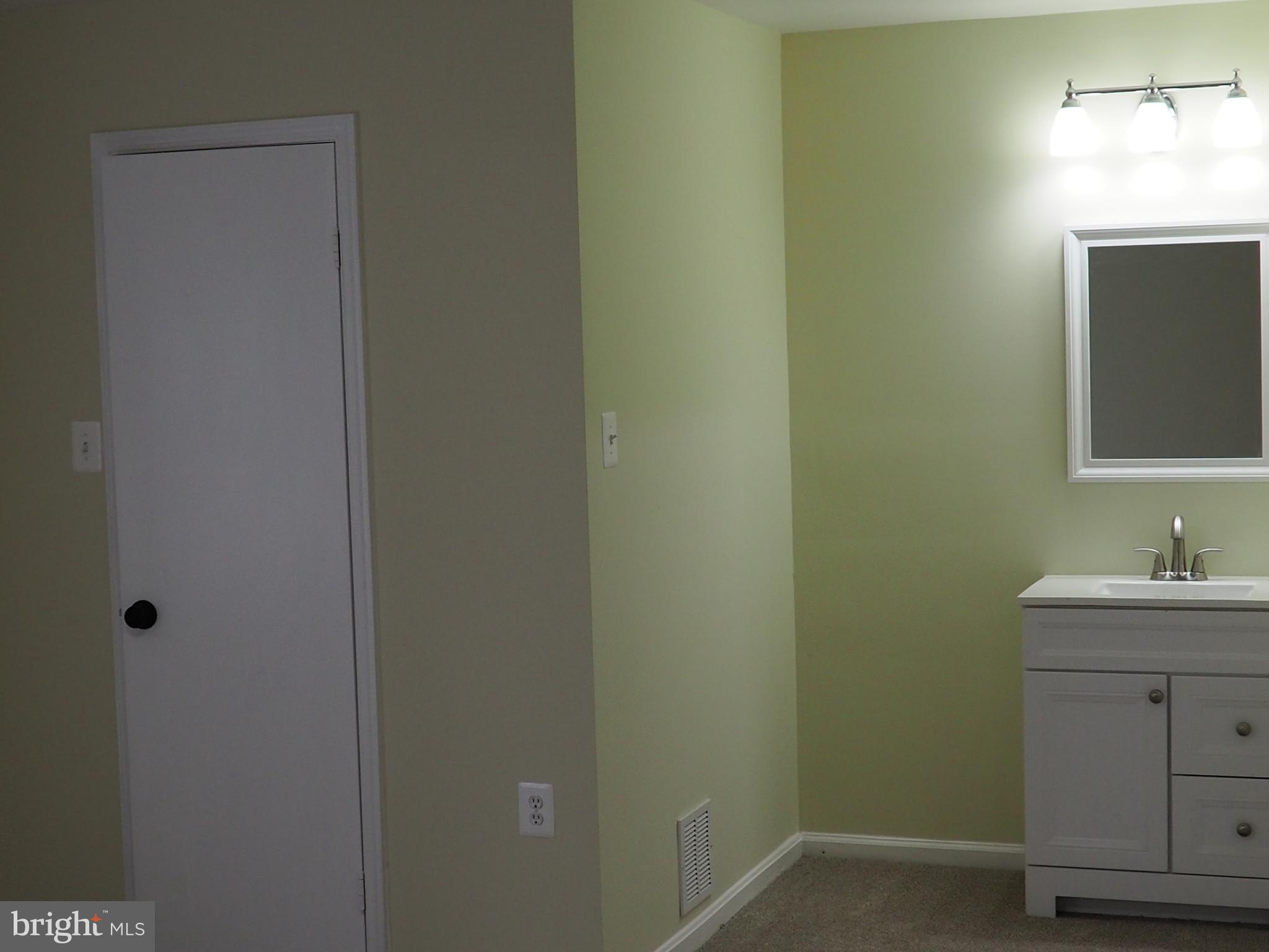 CROWNLEIGH - Residential Lease