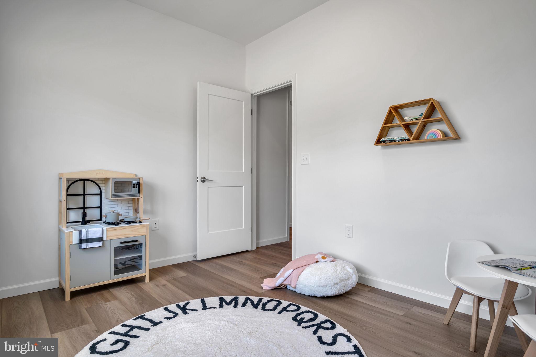 AUTUMN CHASE - Residential