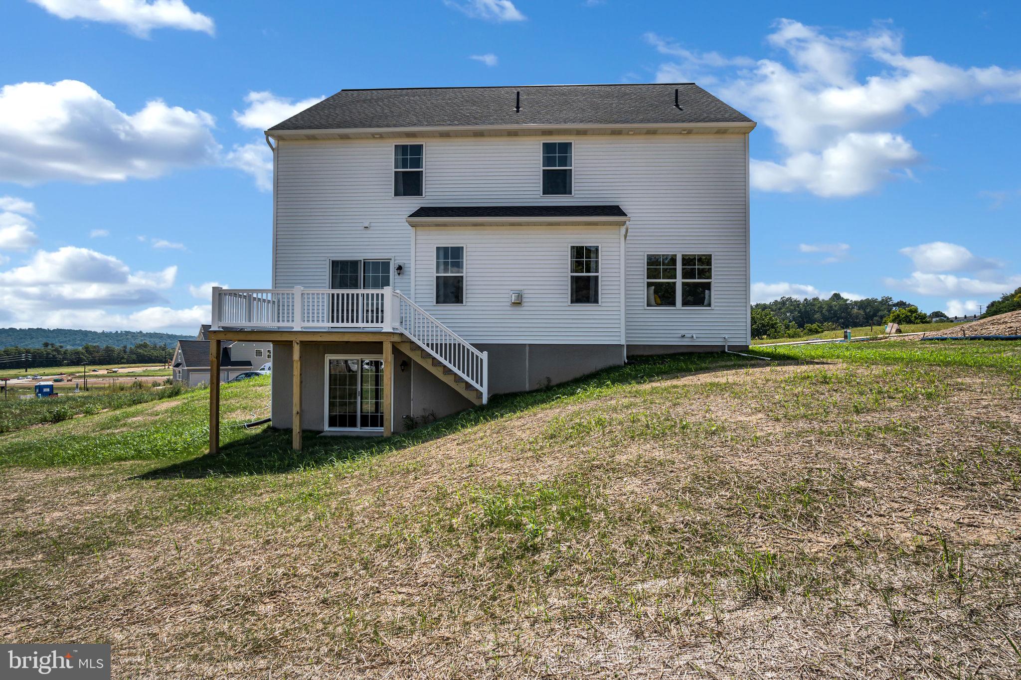 AUTUMN CHASE - Residential