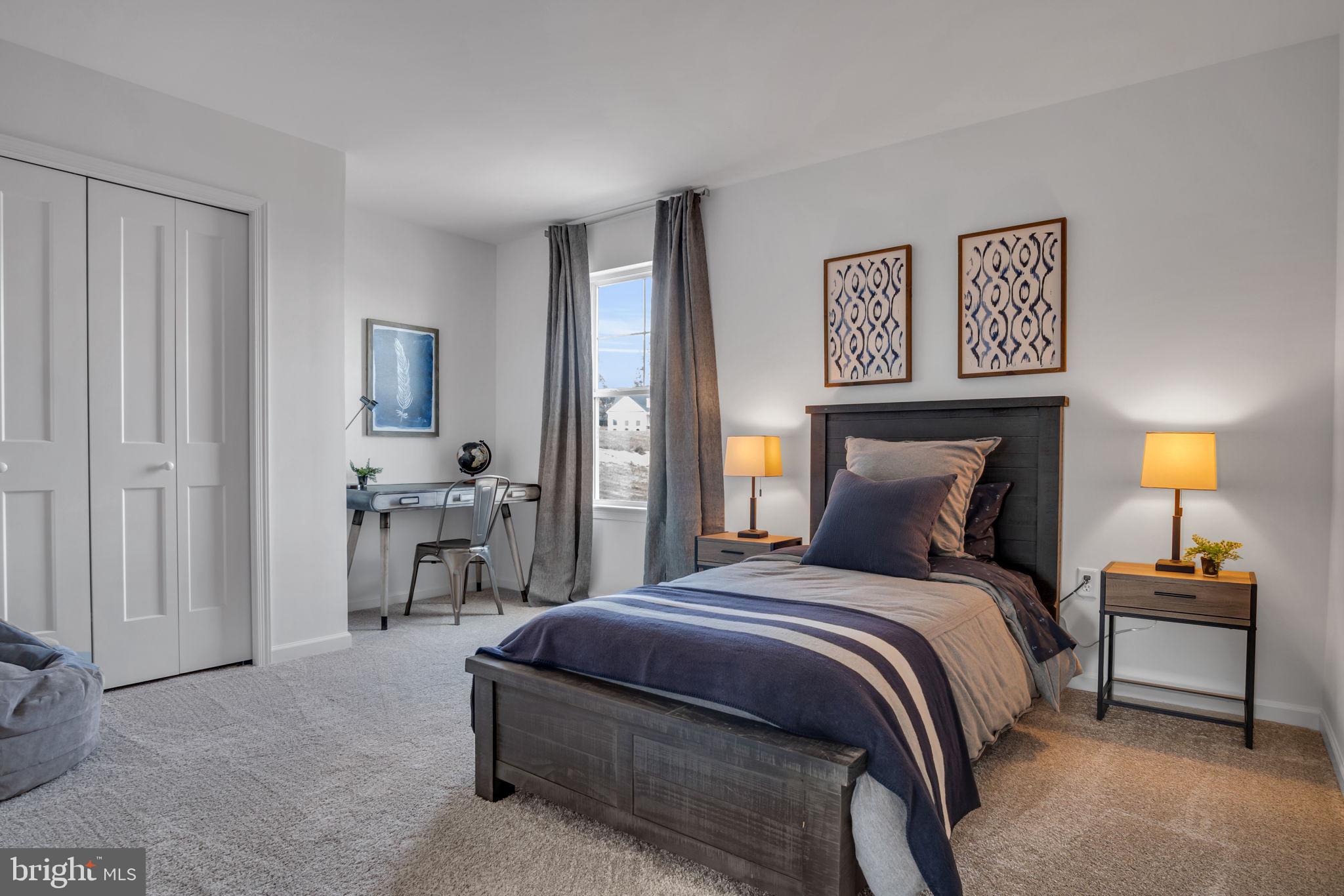 AUTUMN CHASE - Residential