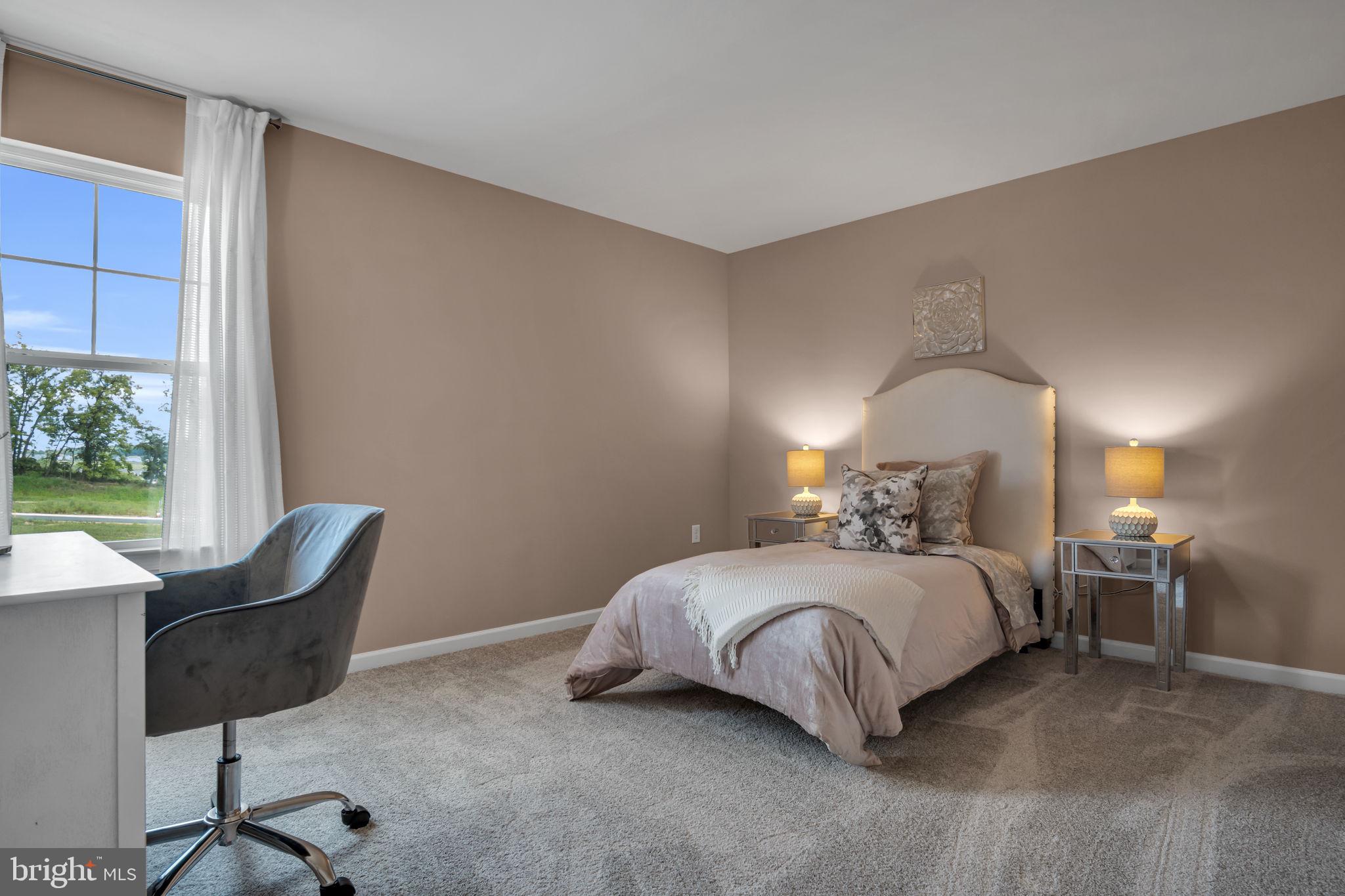 AUTUMN CHASE - Residential