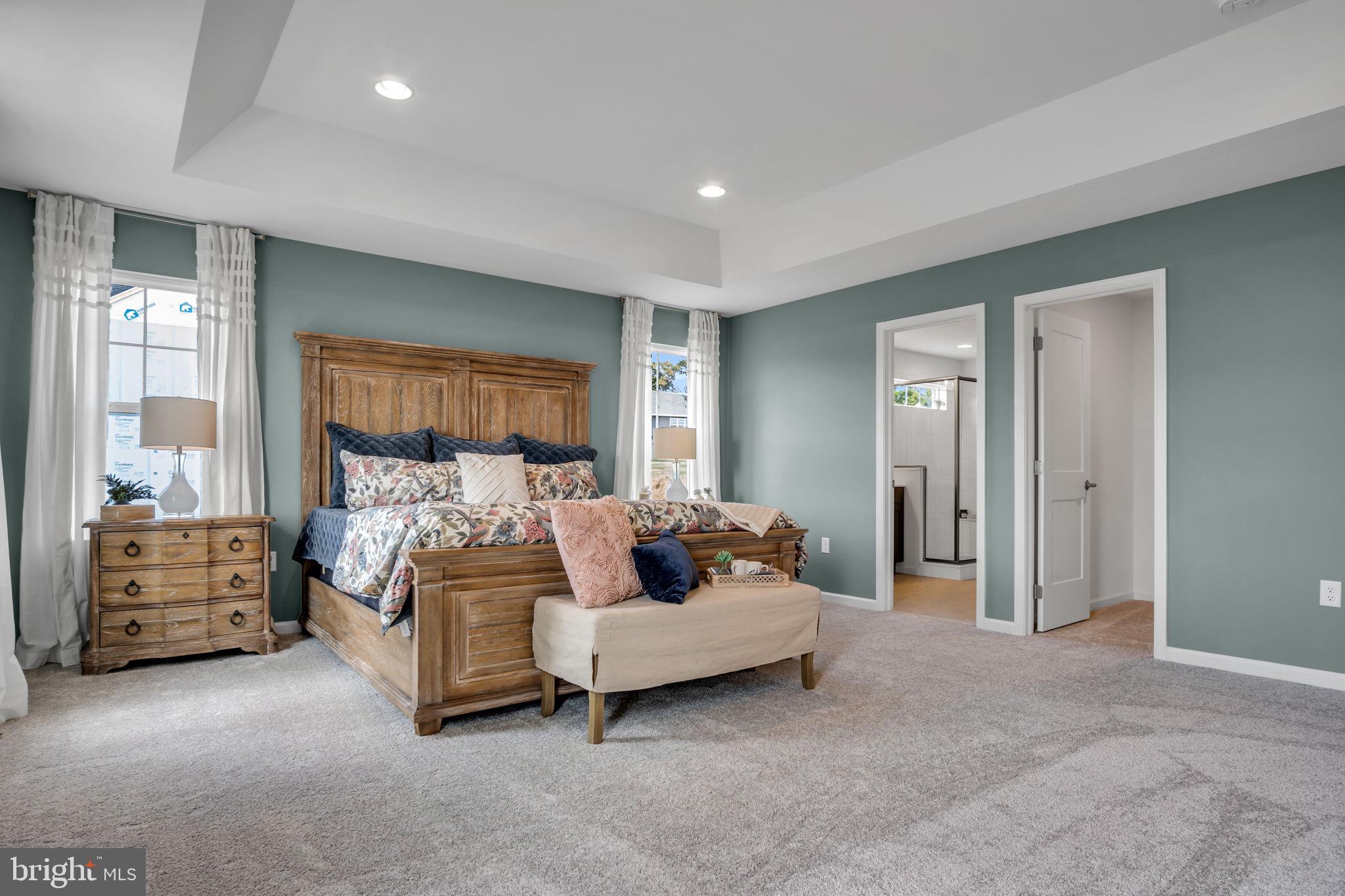 AUTUMN CHASE - Residential