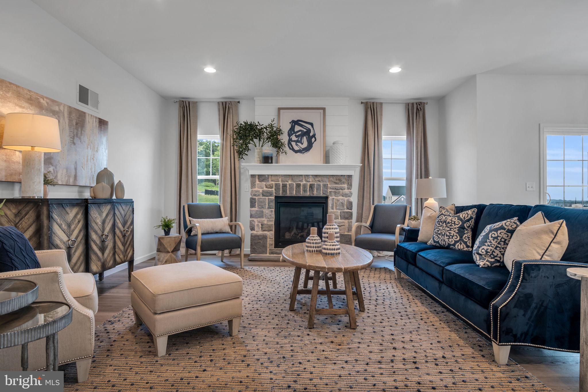 AUTUMN CHASE - Residential