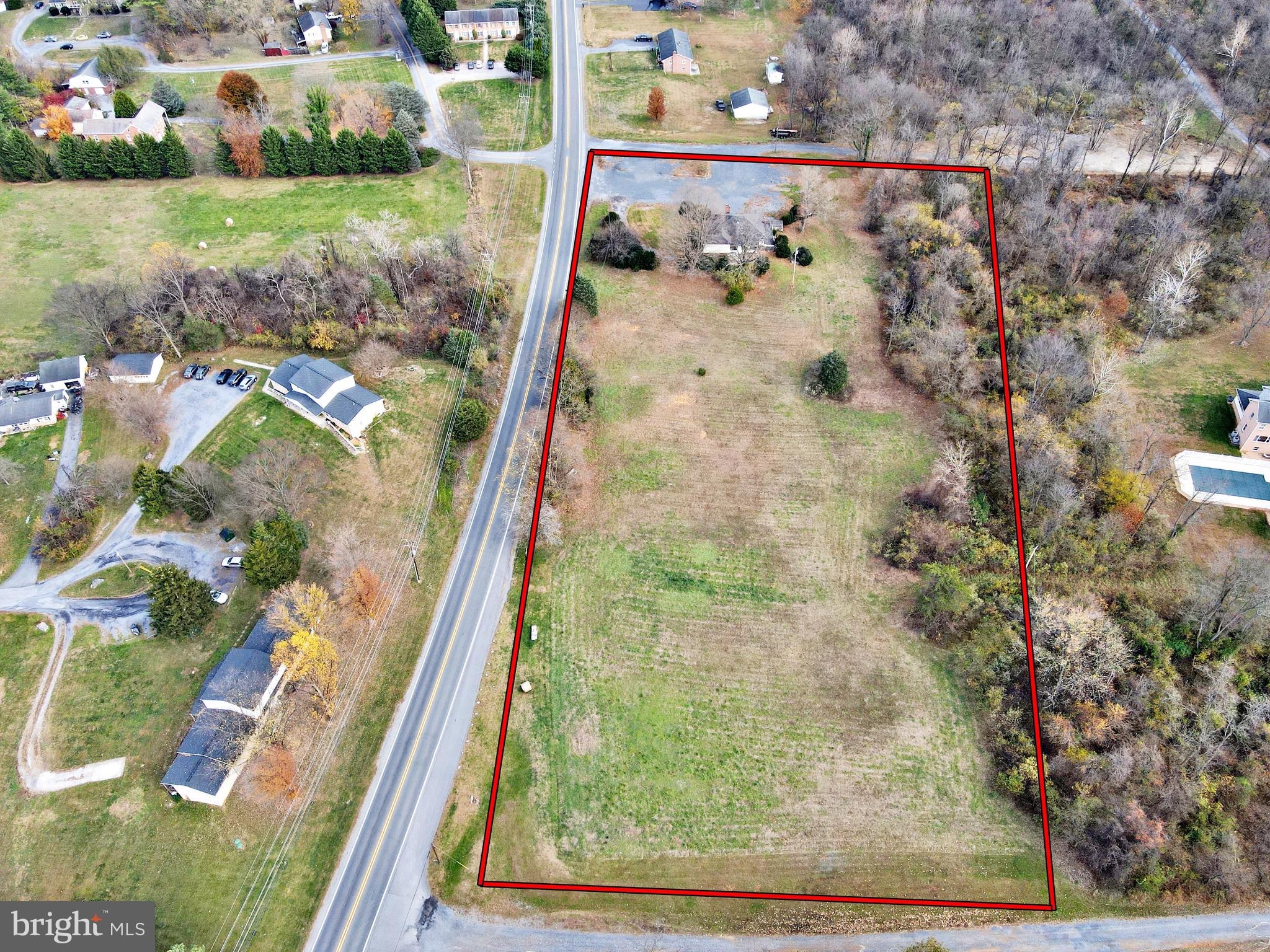 7174 MARTINSBURG PIKE