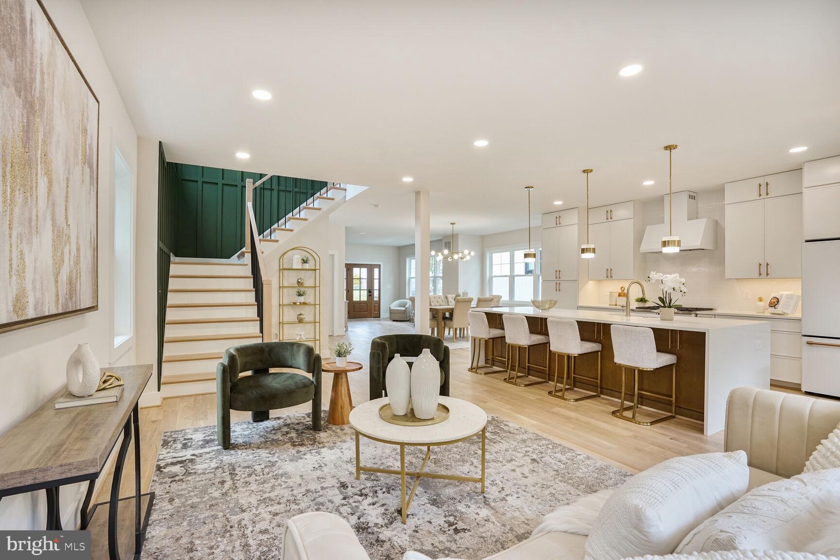 CLARENDON - Residential