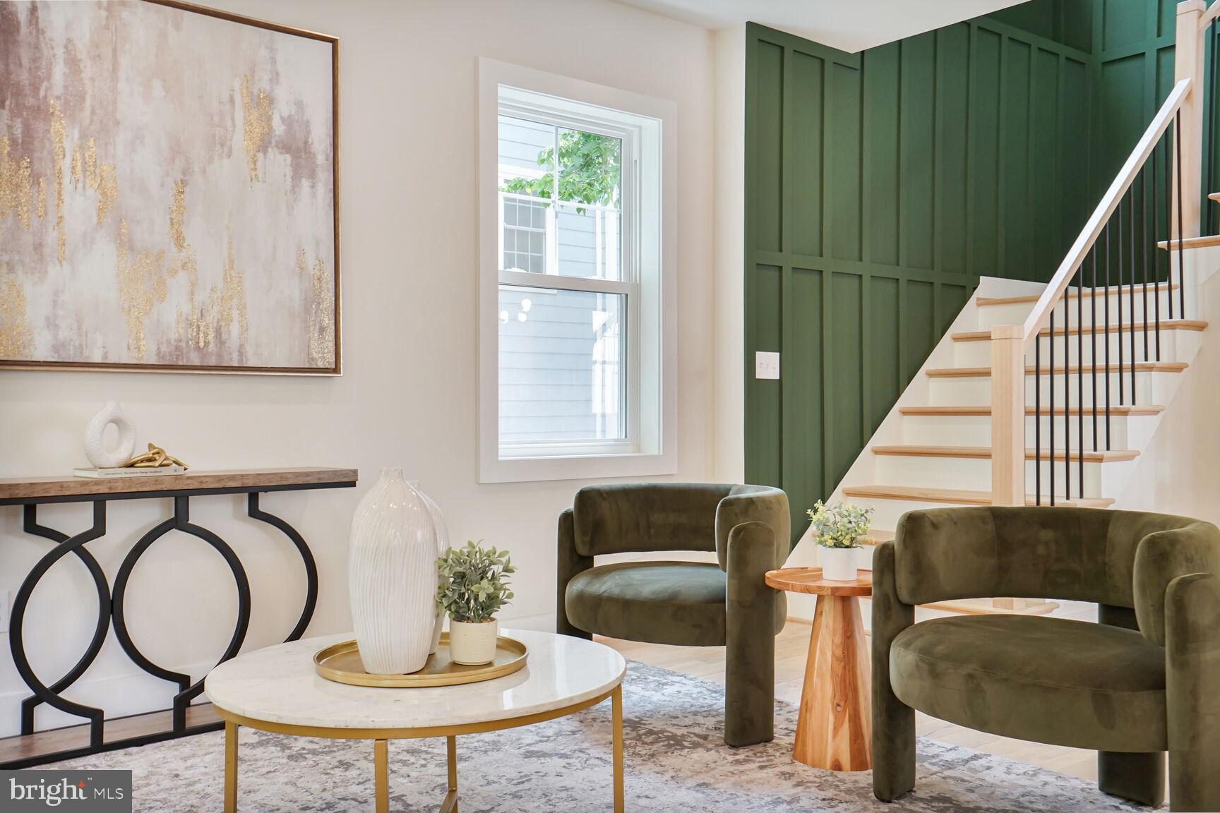 CLARENDON - Residential