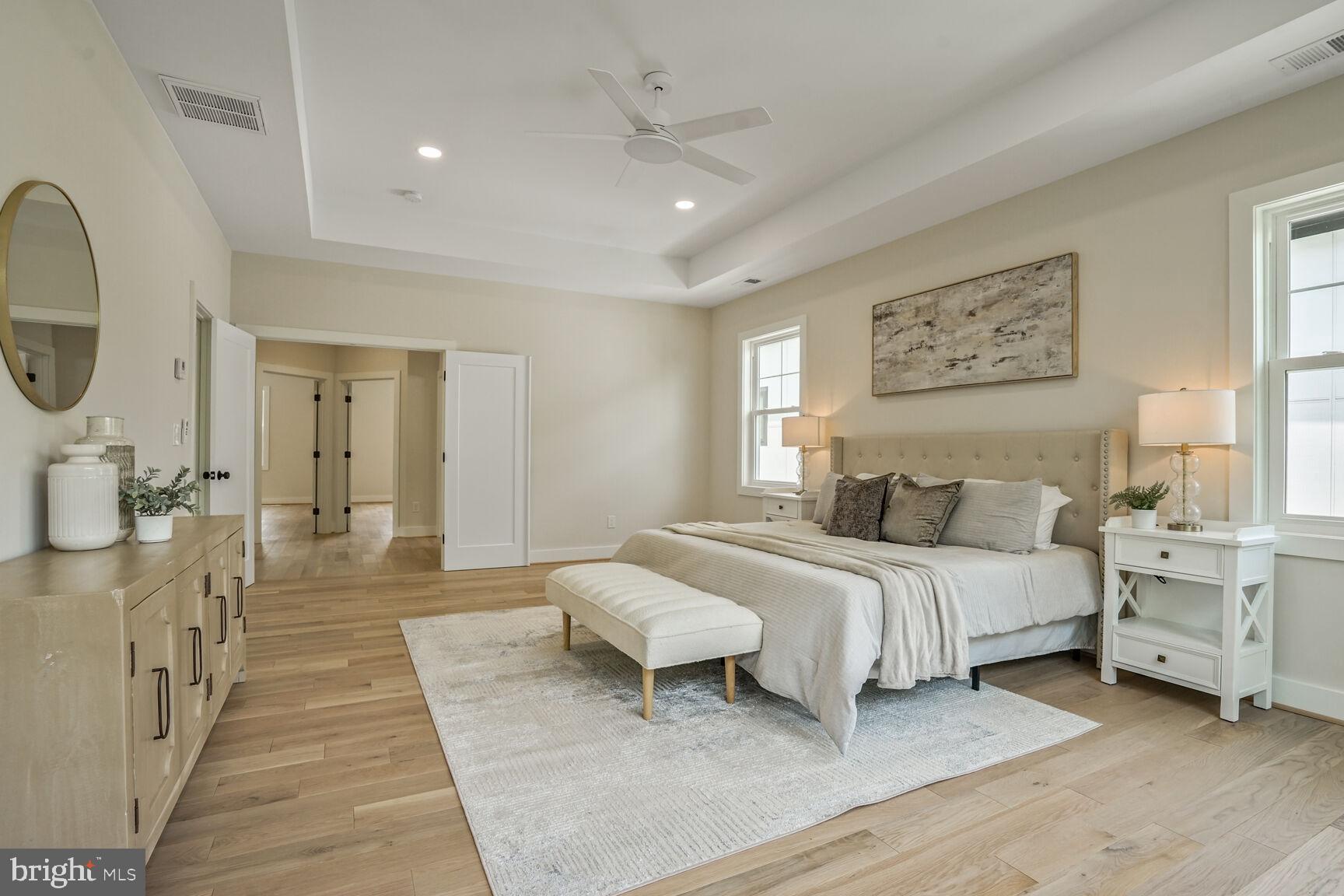 CLARENDON - Residential