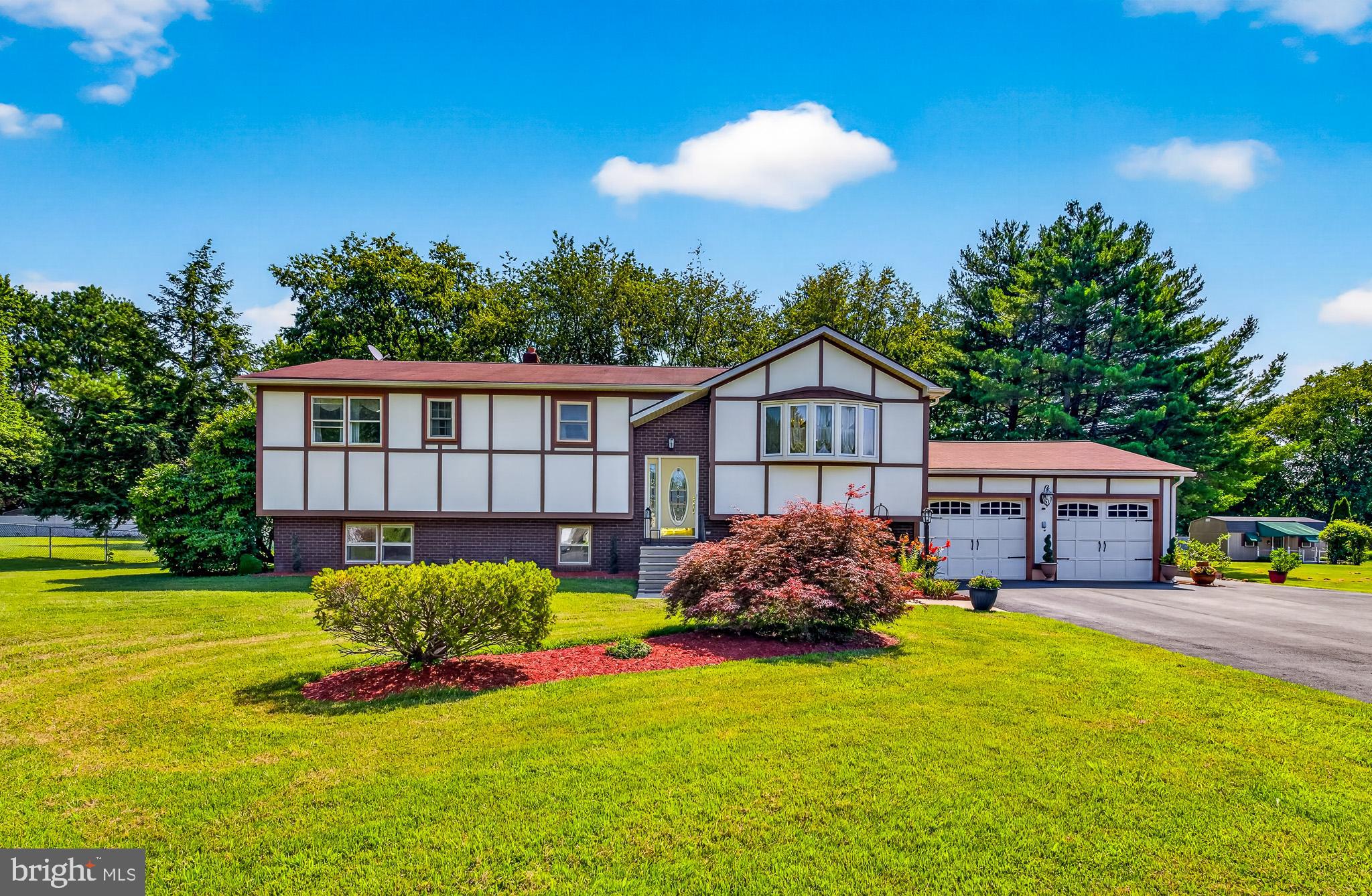 115 BRANTWOOD DRIVE