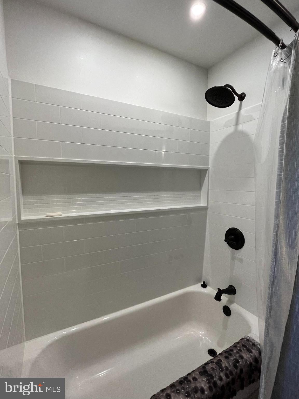 HANNLEIGH HEIGHT - Residential