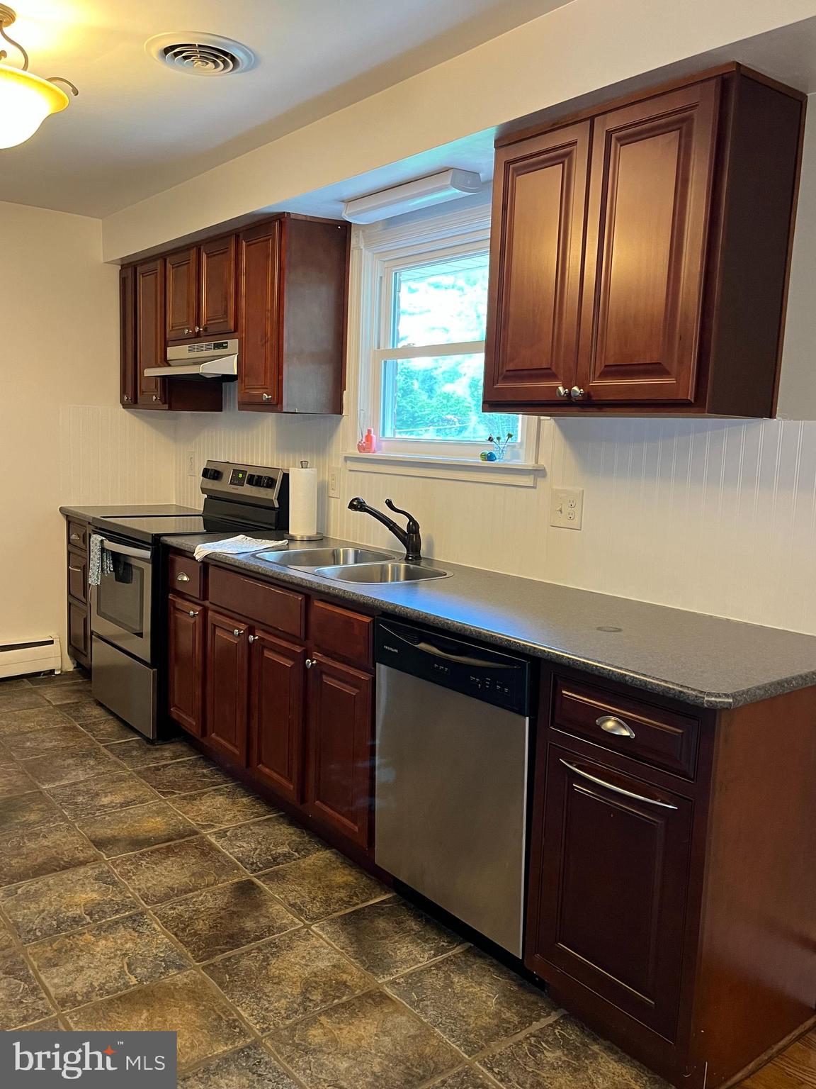 HANNLEIGH HEIGHT - Residential