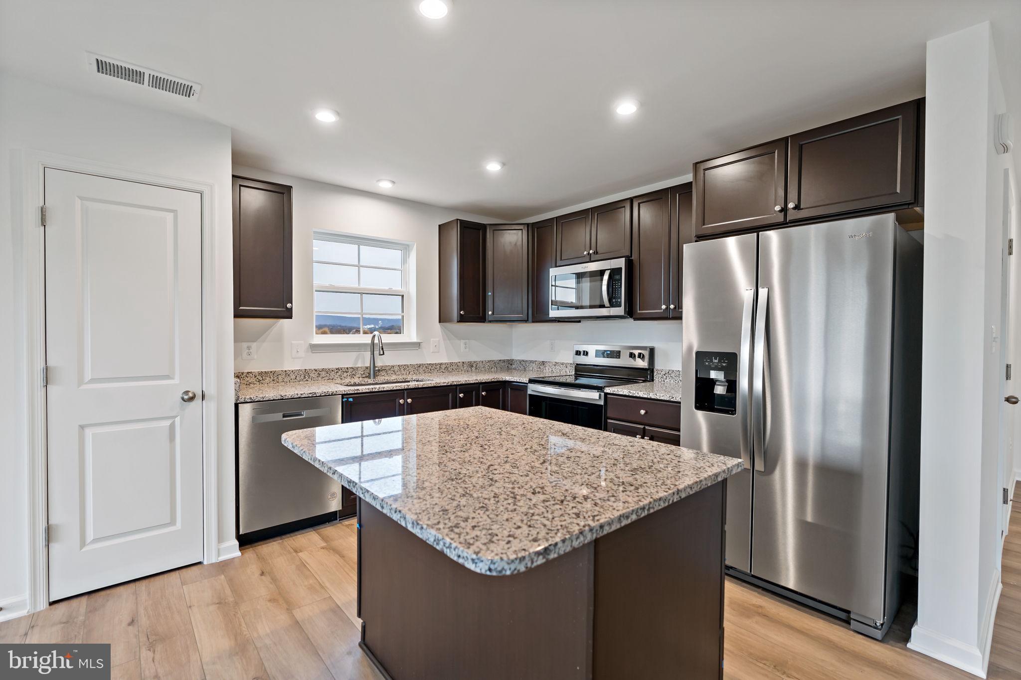 SOUTH BROOK - Residential