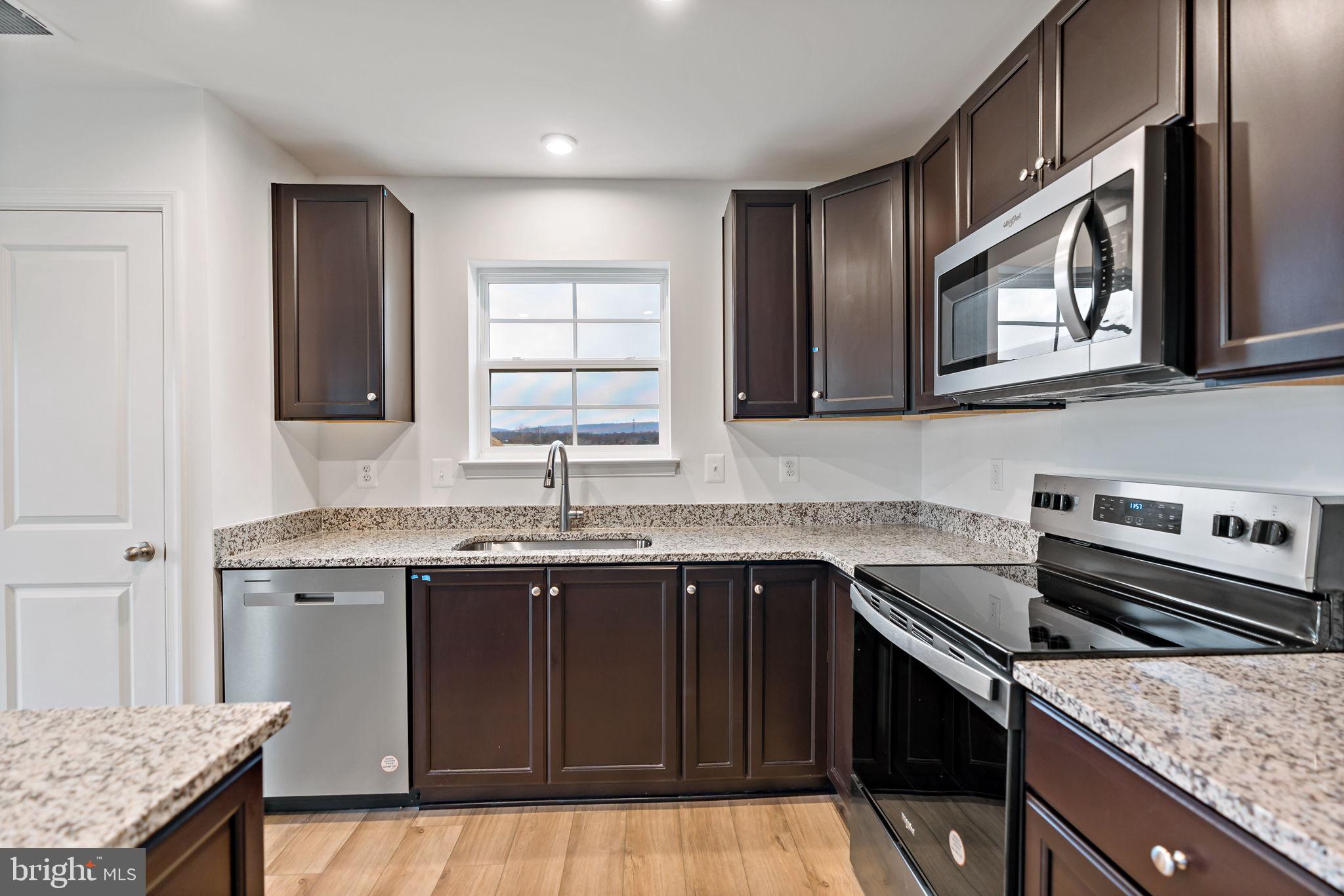 SOUTH BROOK - Residential