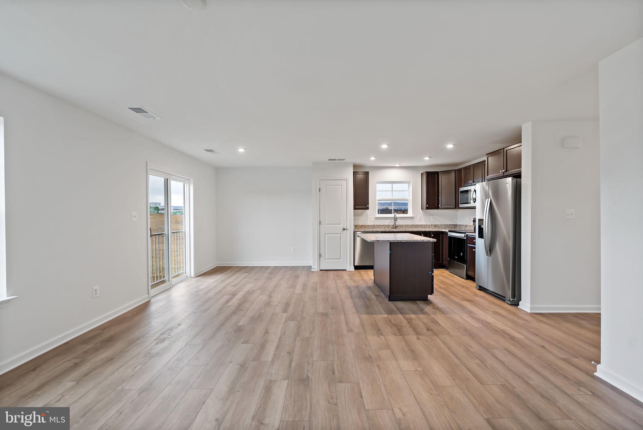 SOUTH BROOK - Residential