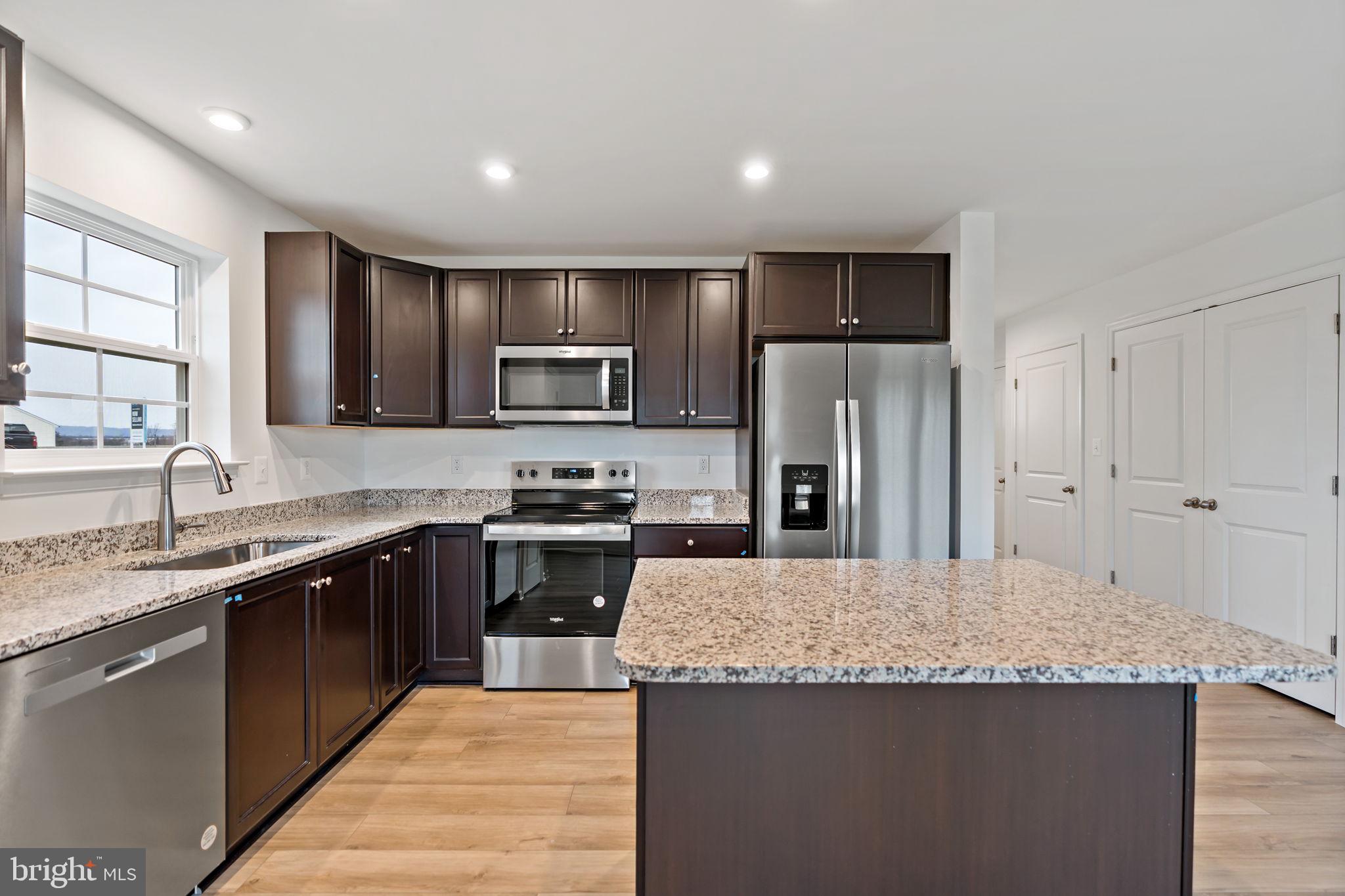 SOUTH BROOK - Residential