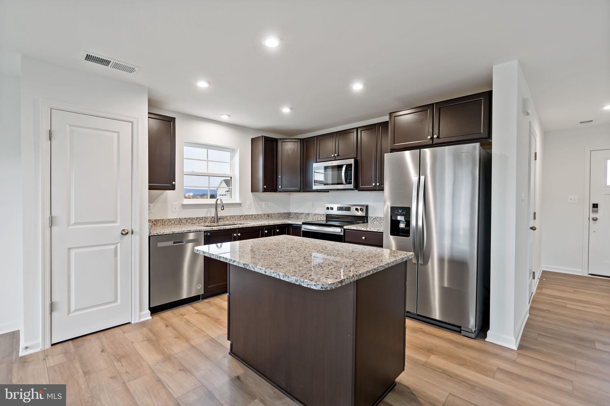 SOUTH BROOK - Residential