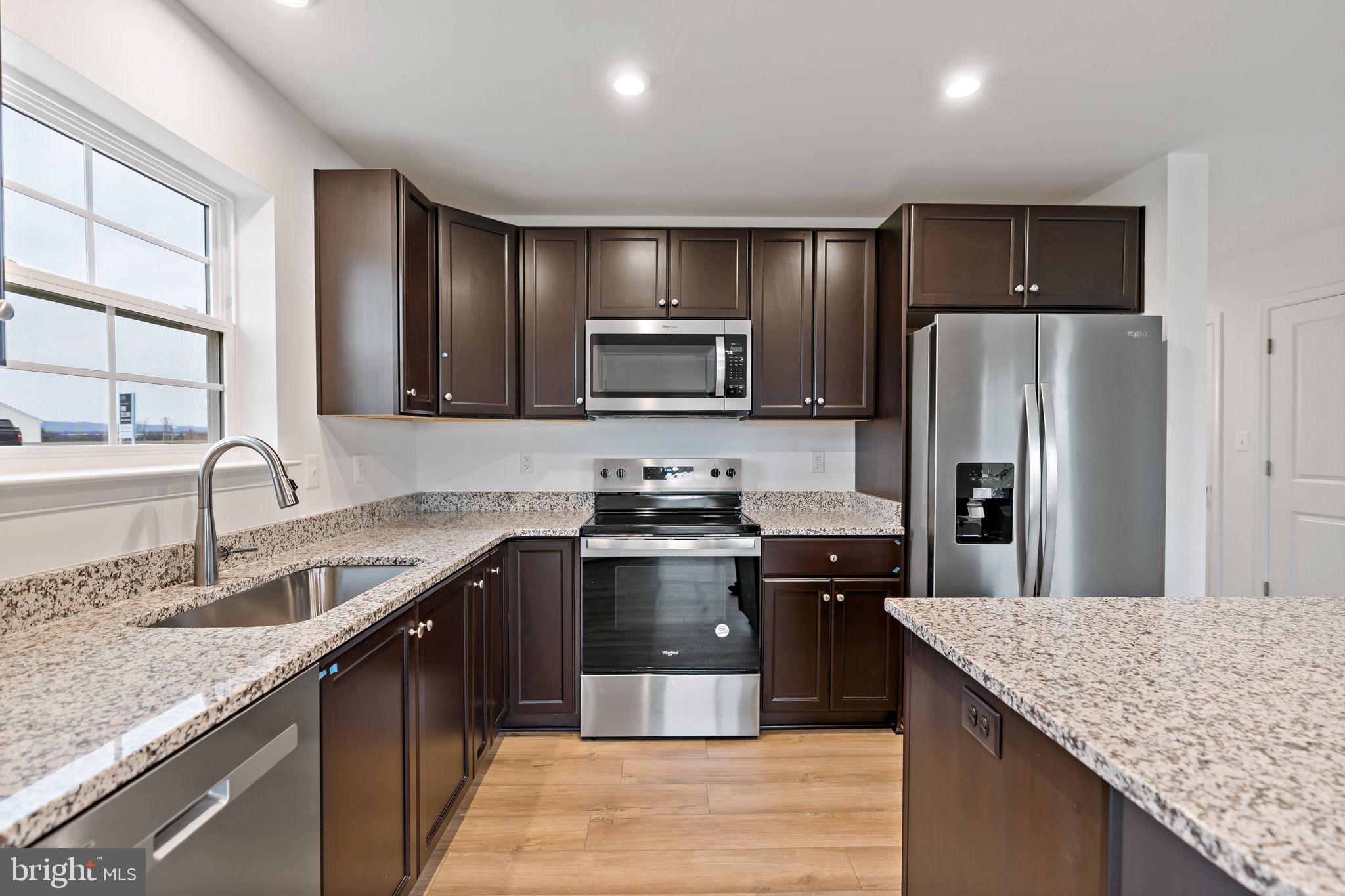 SOUTH BROOK - Residential