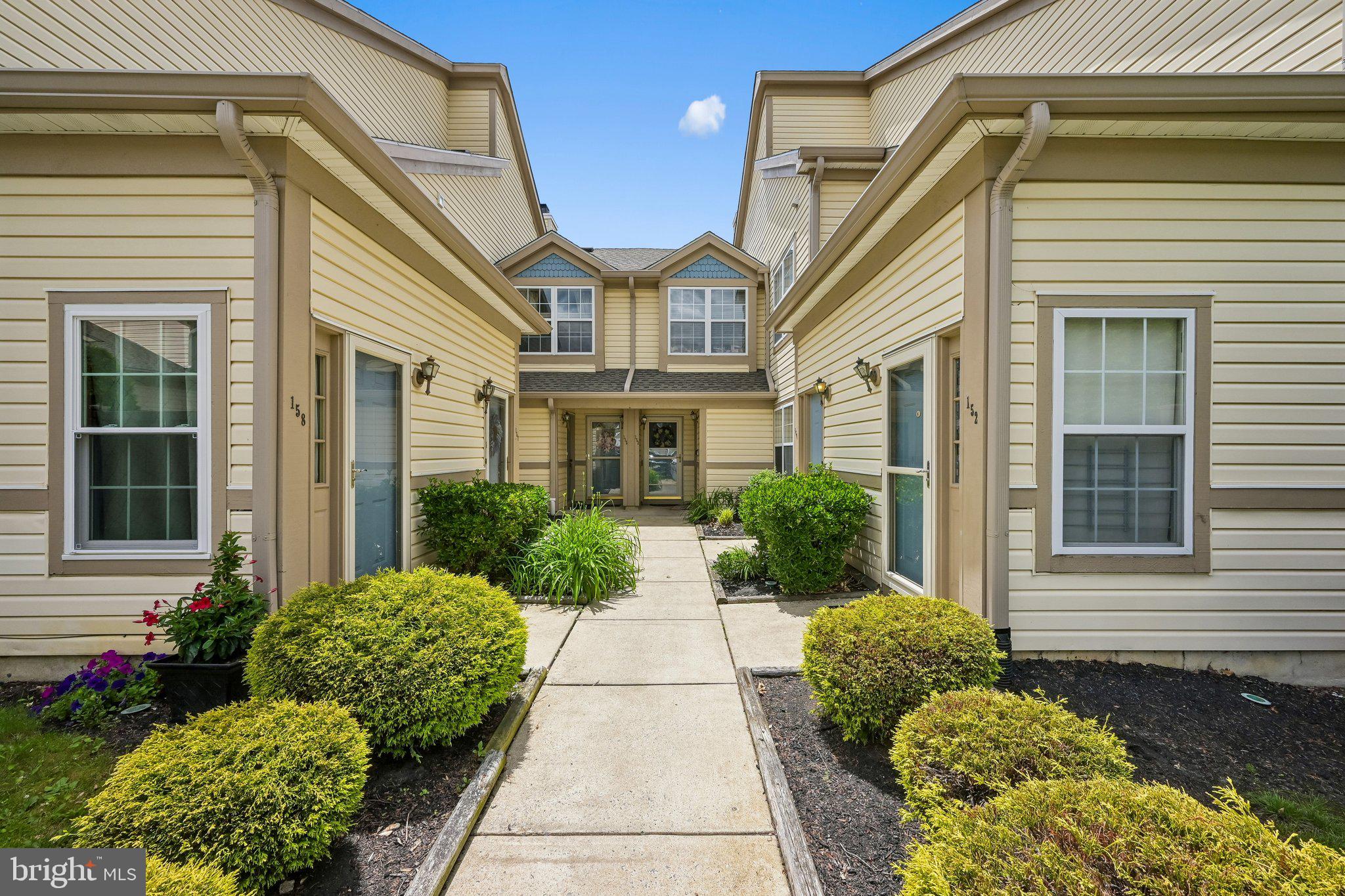 152 STEEPLECHASE COURT