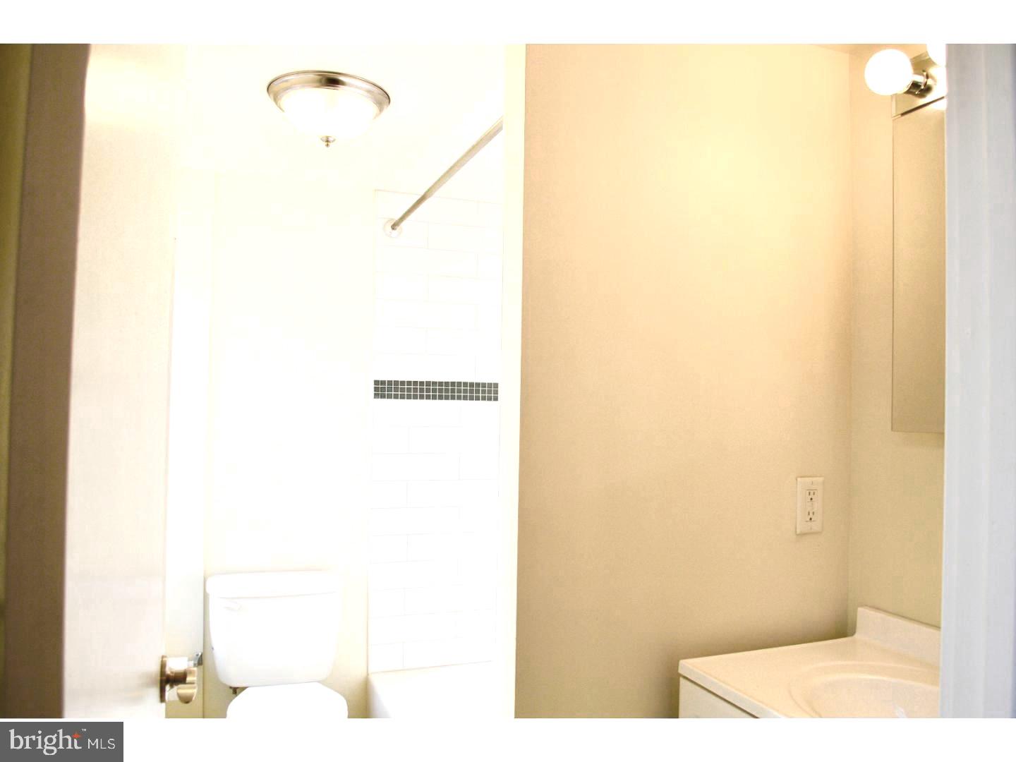 AVENUE OF THE ARTS - Residential Lease