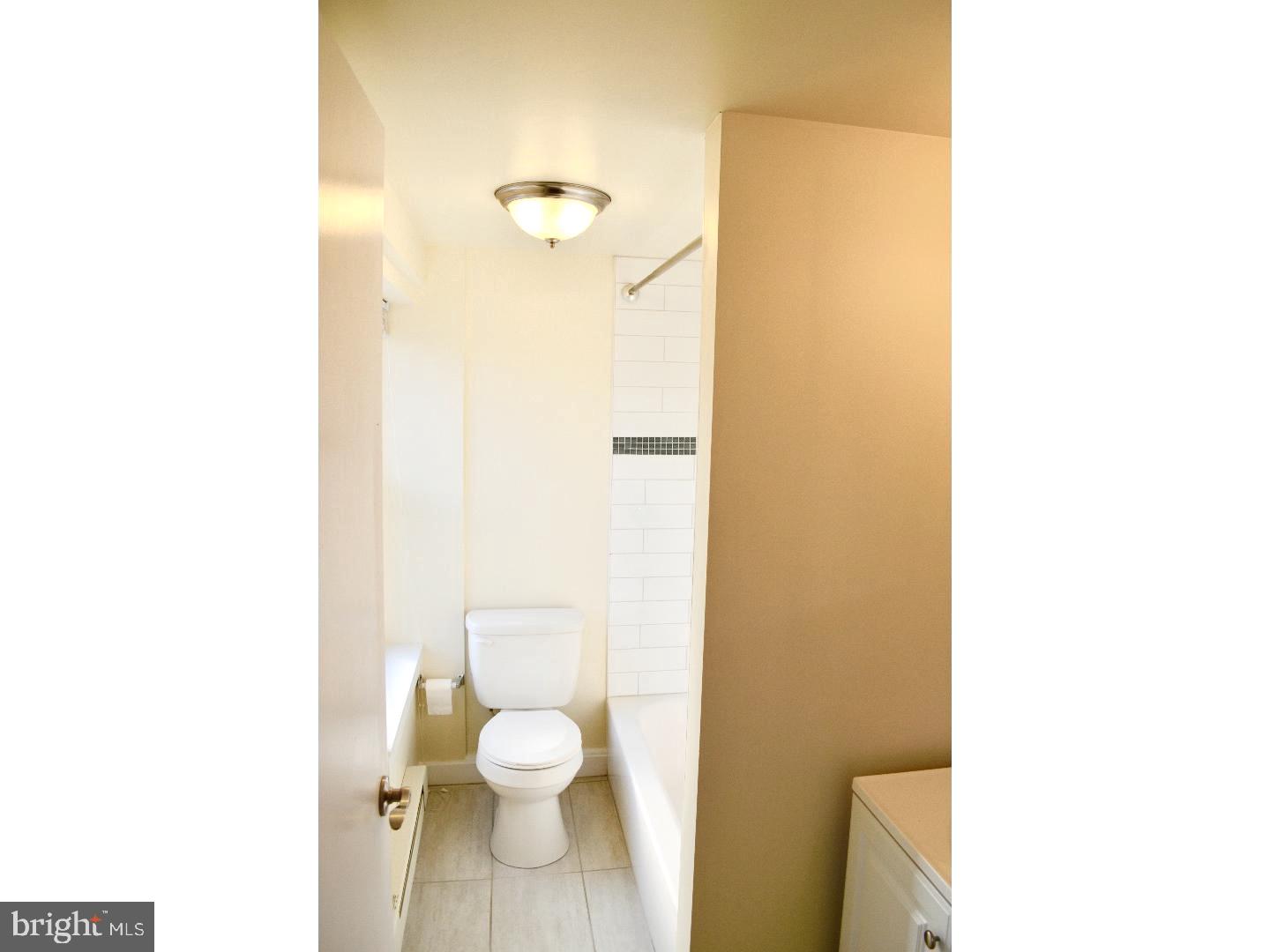 AVENUE OF THE ARTS - Residential Lease