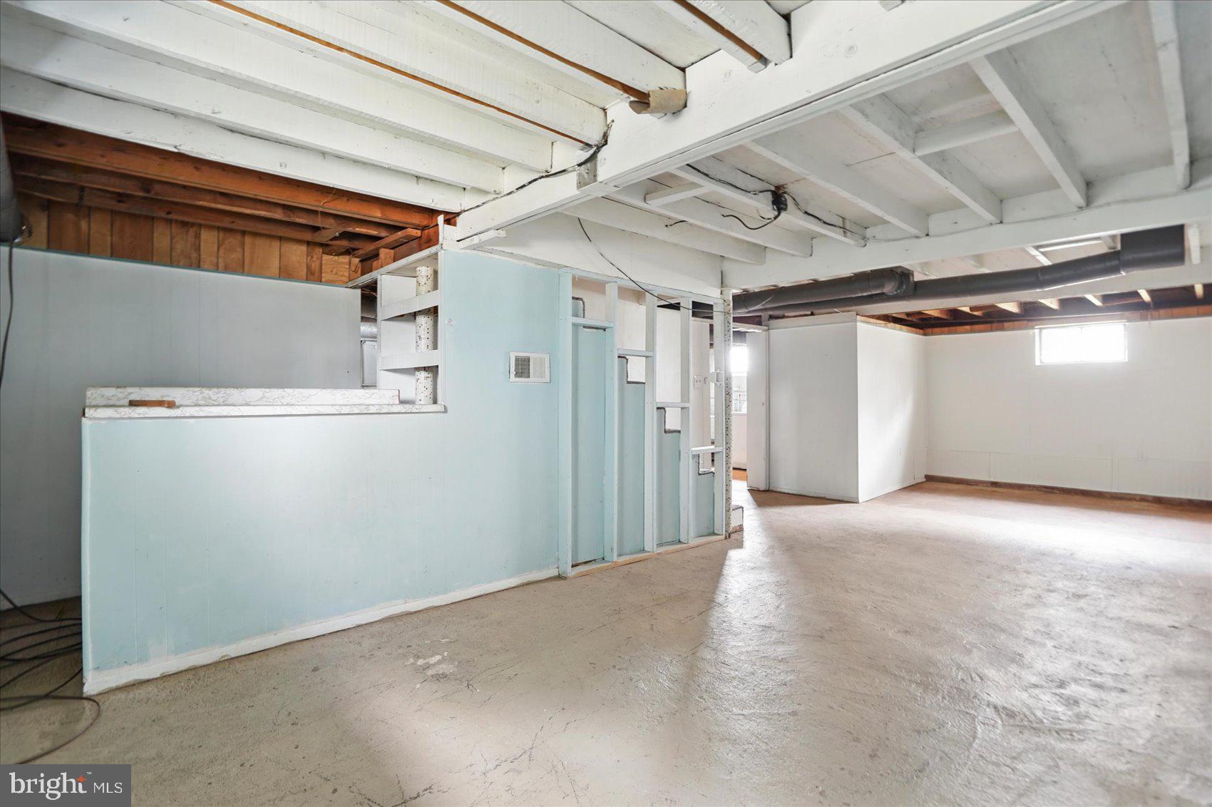 BALTIMORE HIGHLANDS - Residential