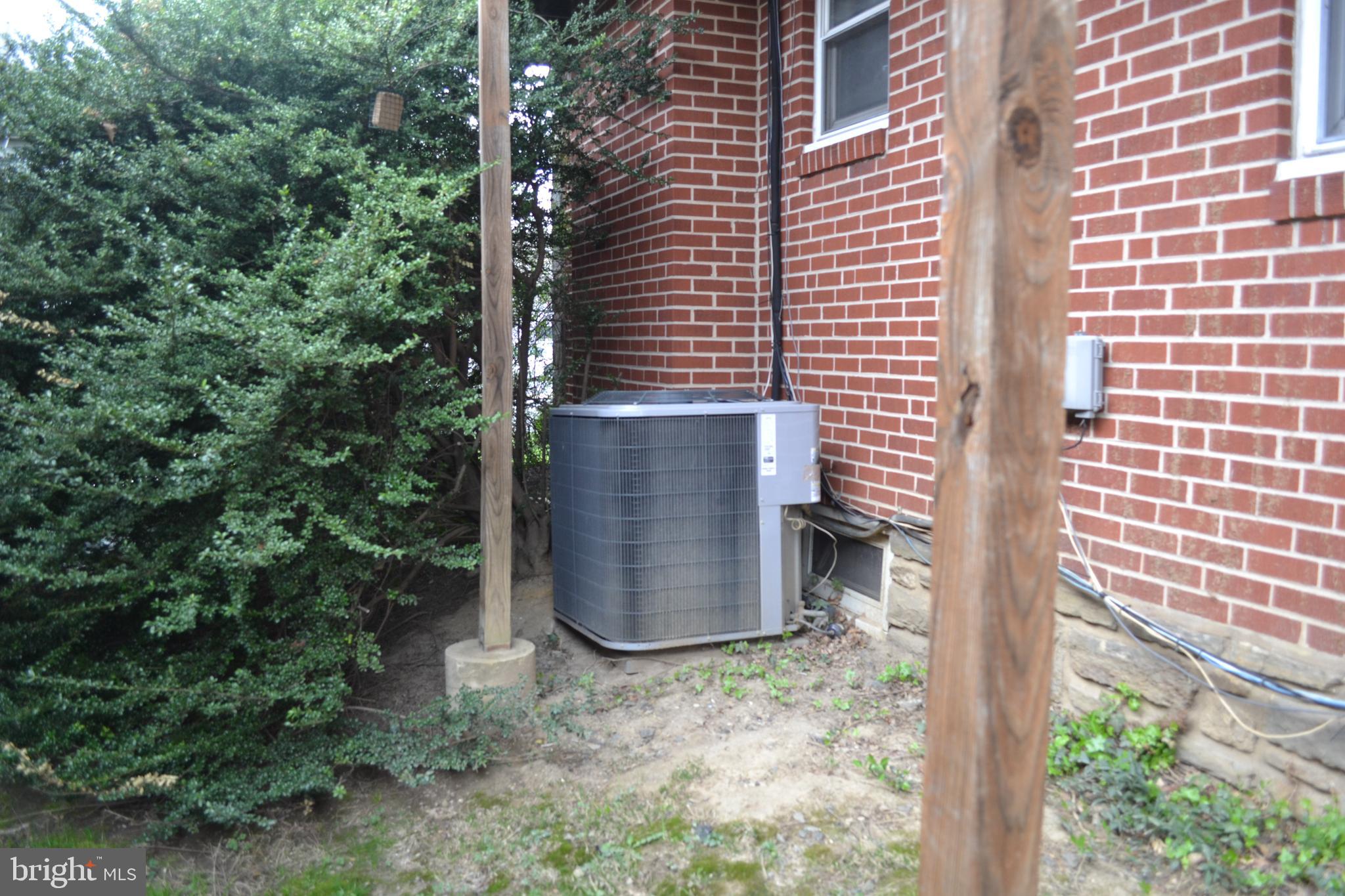 FOLCROFT - Residential Lease