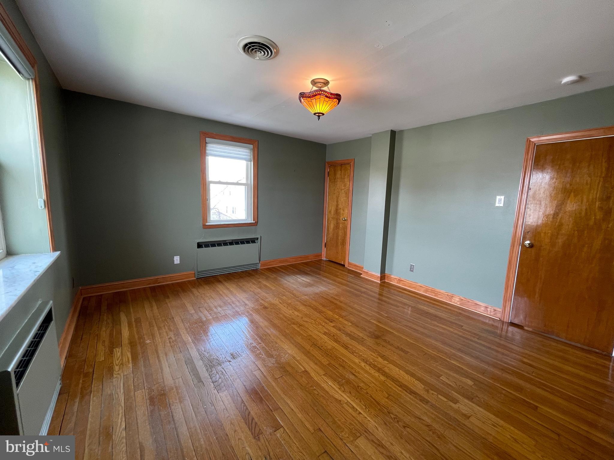 FOLCROFT - Residential Lease