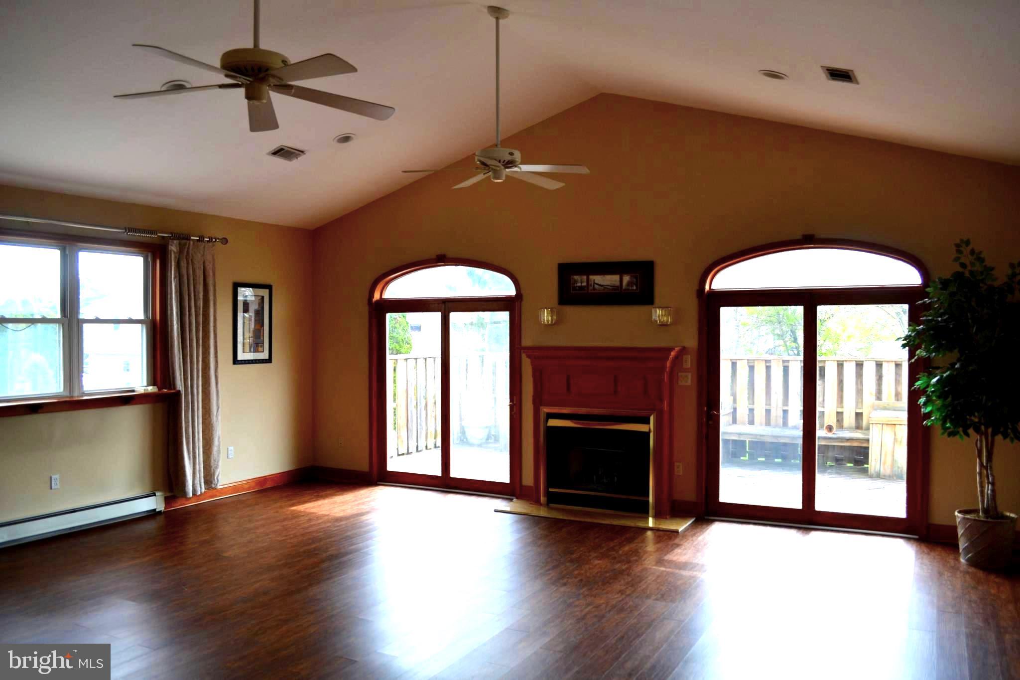FOLCROFT - Residential Lease