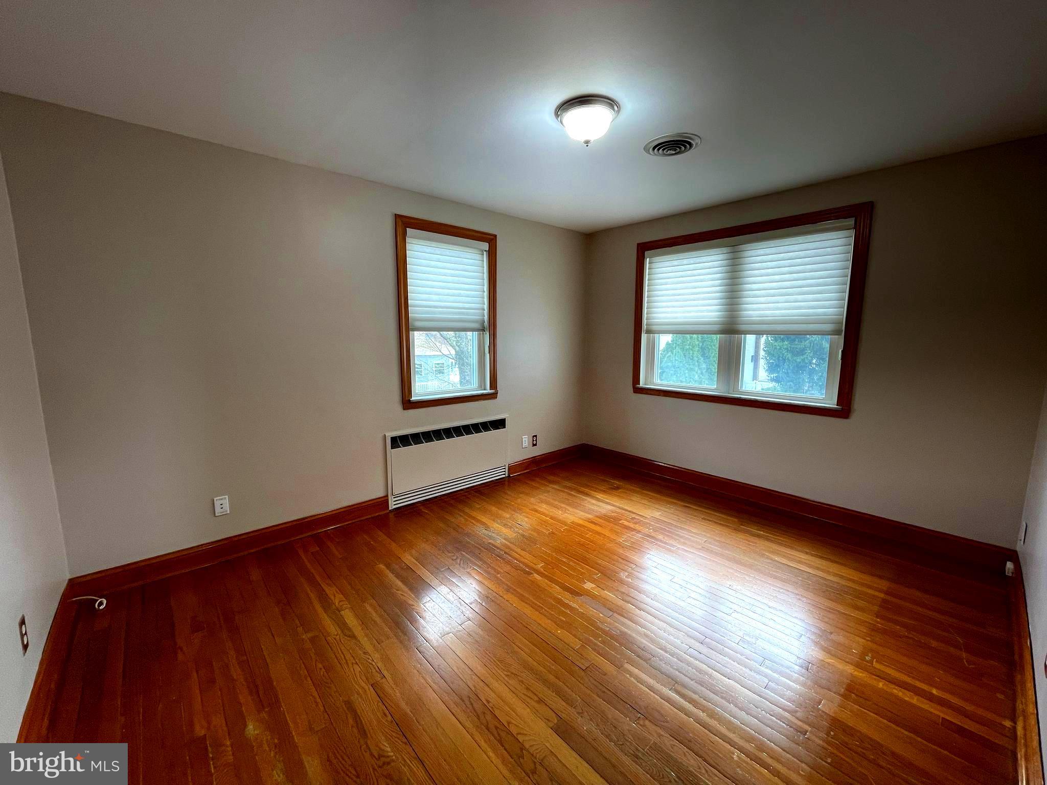 FOLCROFT - Residential Lease